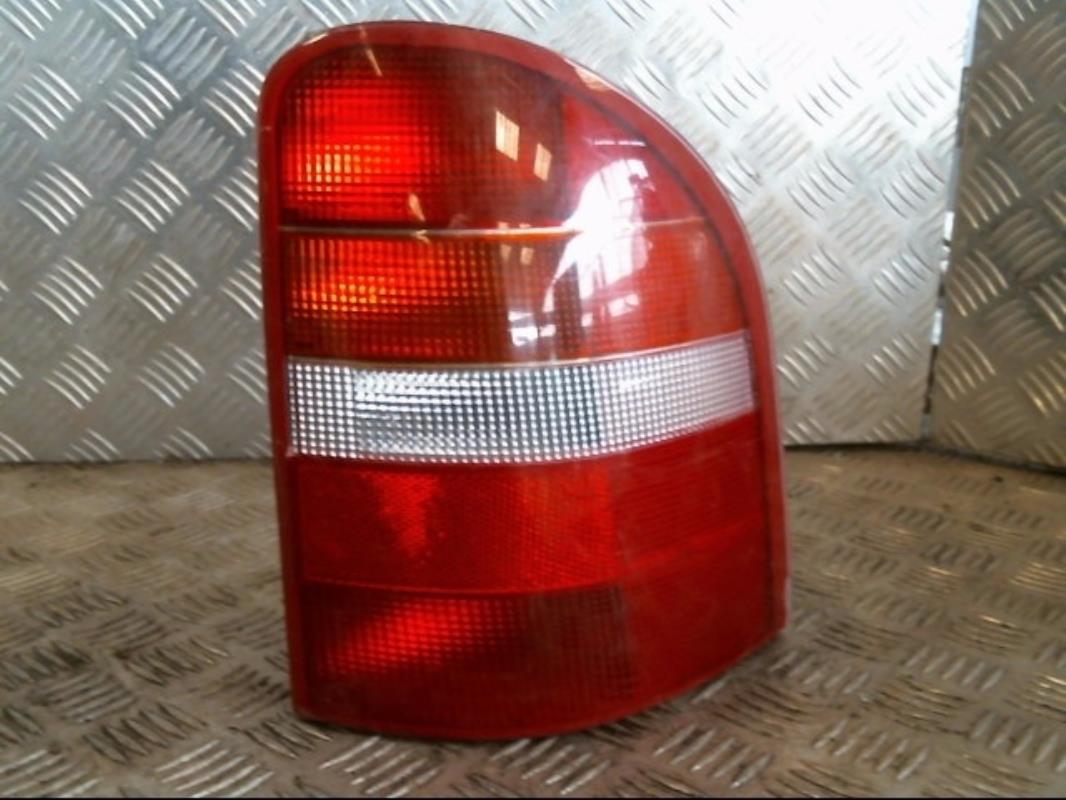 Fanale posteriore principale destro (luci) FORD MONDEO 1 PHASE 2 BREAK Diésel - 1