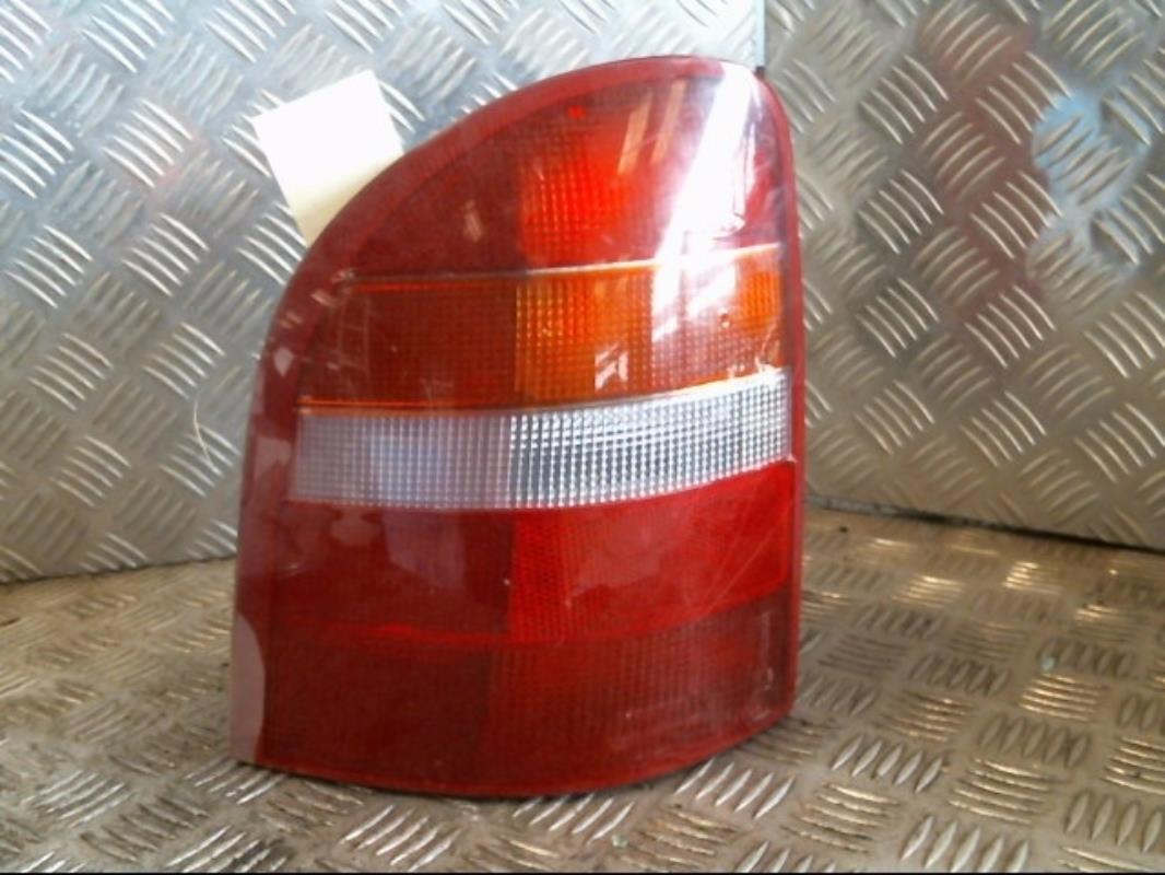 Fanale posteriore principale sinistro (luci) FORD MONDEO 1 PHASE 2 BREAK Diésel - 1