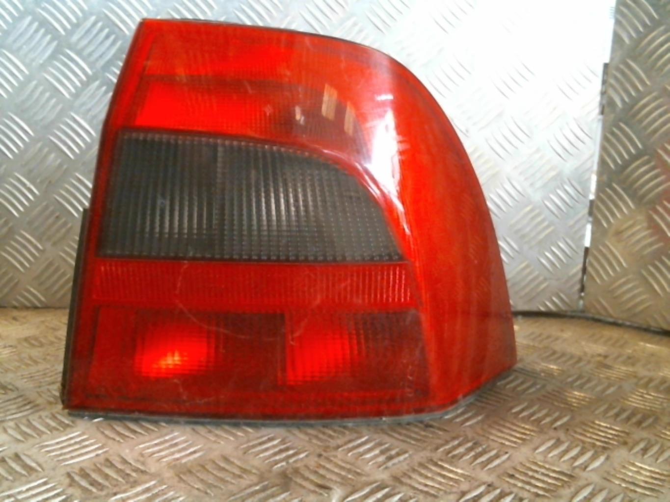 Fanale posteriore principale destro (luci) OPEL VECTRA B PHASE 2 Diésel - 1
