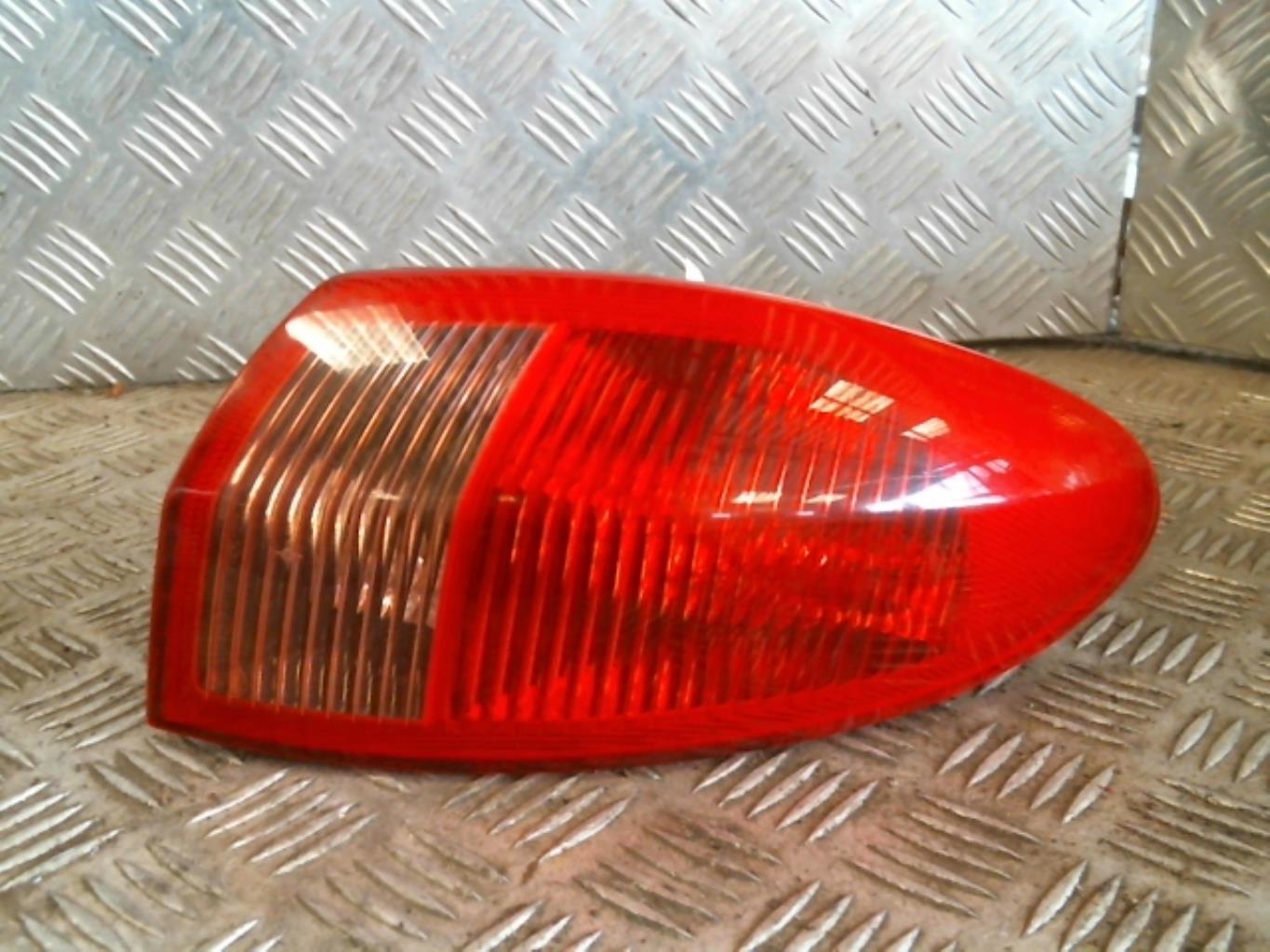 Fanale posteriore principale destro (luci) ALFA ROMEO 147 PHASE 2 Diésel - 1