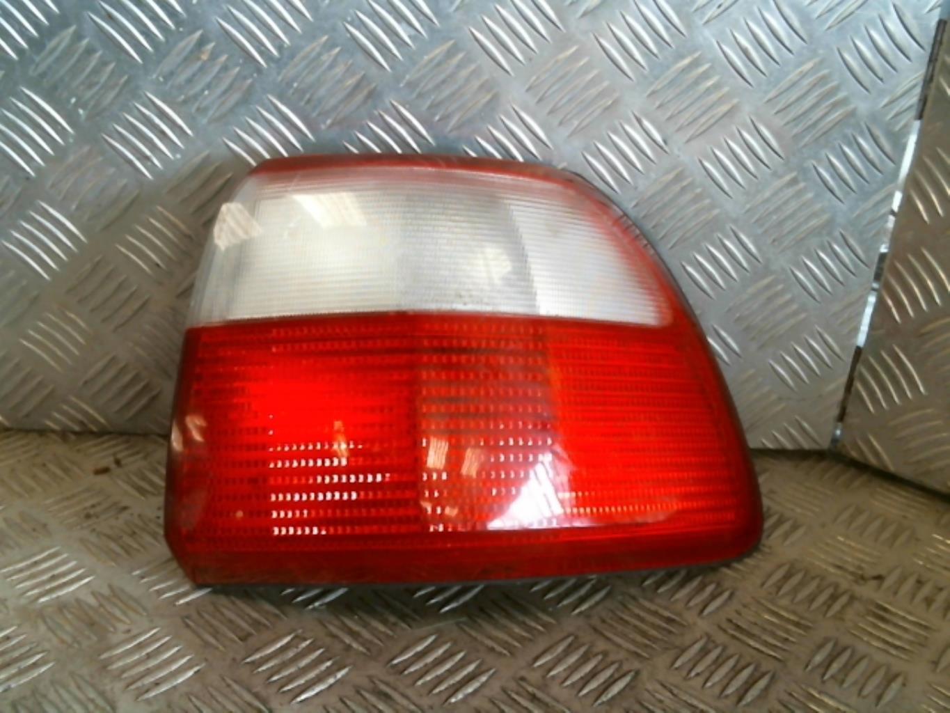 Fanale posteriore principale destro (luci) OPEL OMEGA B PHASE 1 Diésel - 1