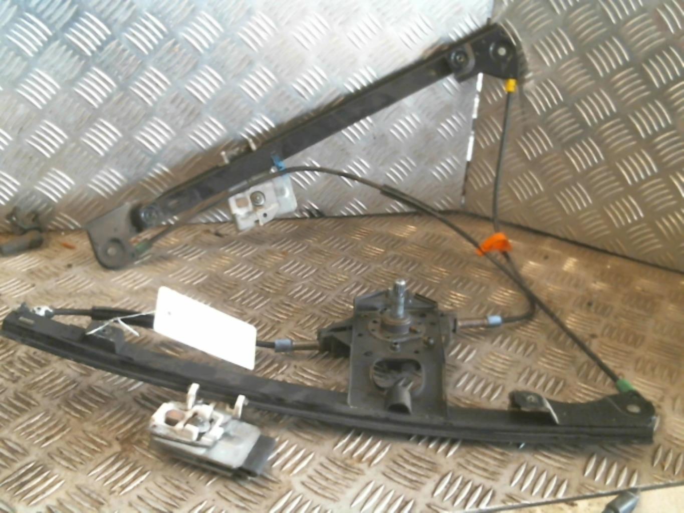Alzacristalli manuale anteriore sinistro VOLKSWAGEN GOLF 3 Diésel - 1