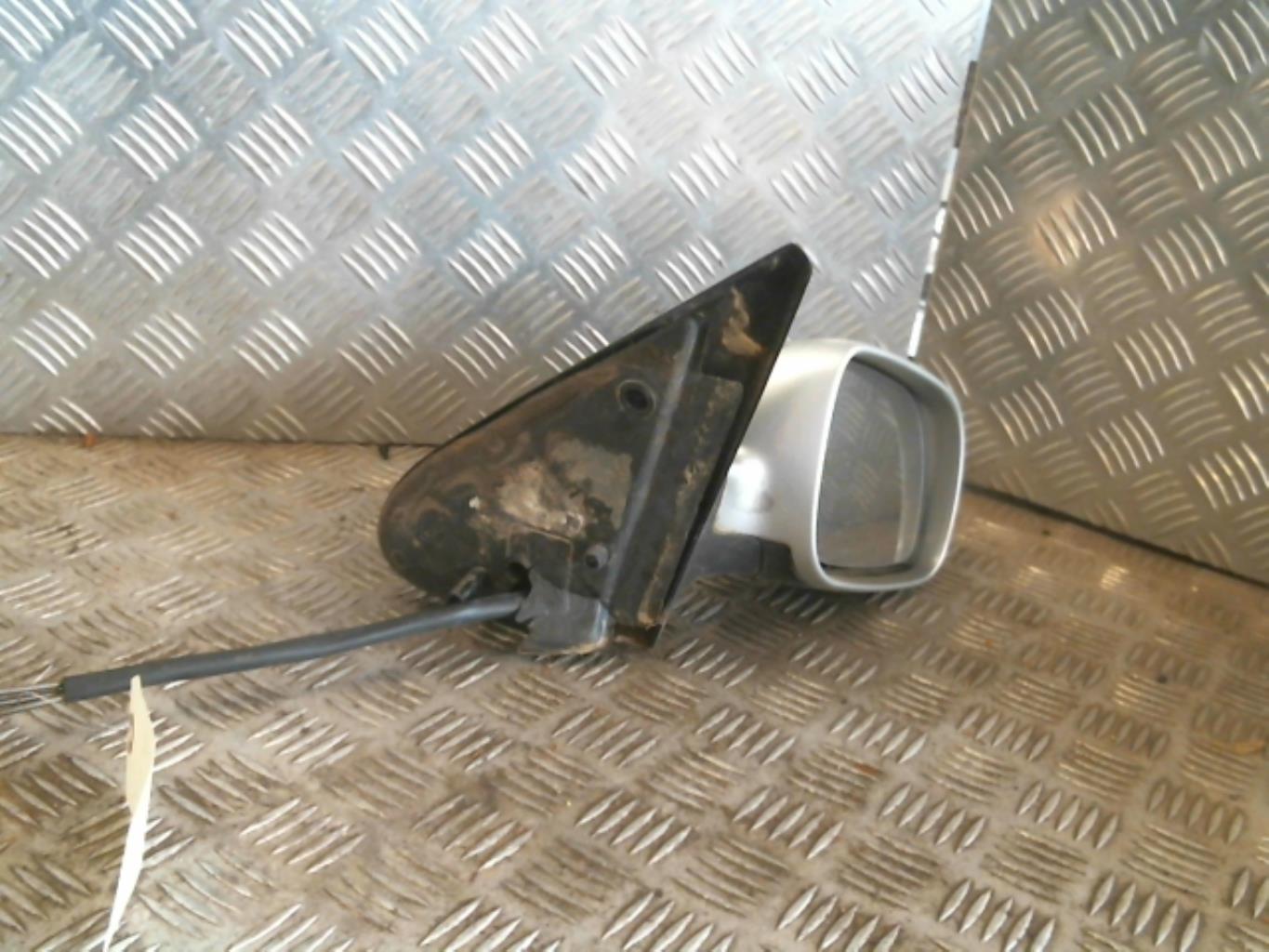Specchietto retrovisore destro VOLKSWAGEN POLO 3 PHASE 2 Gasolina - 1