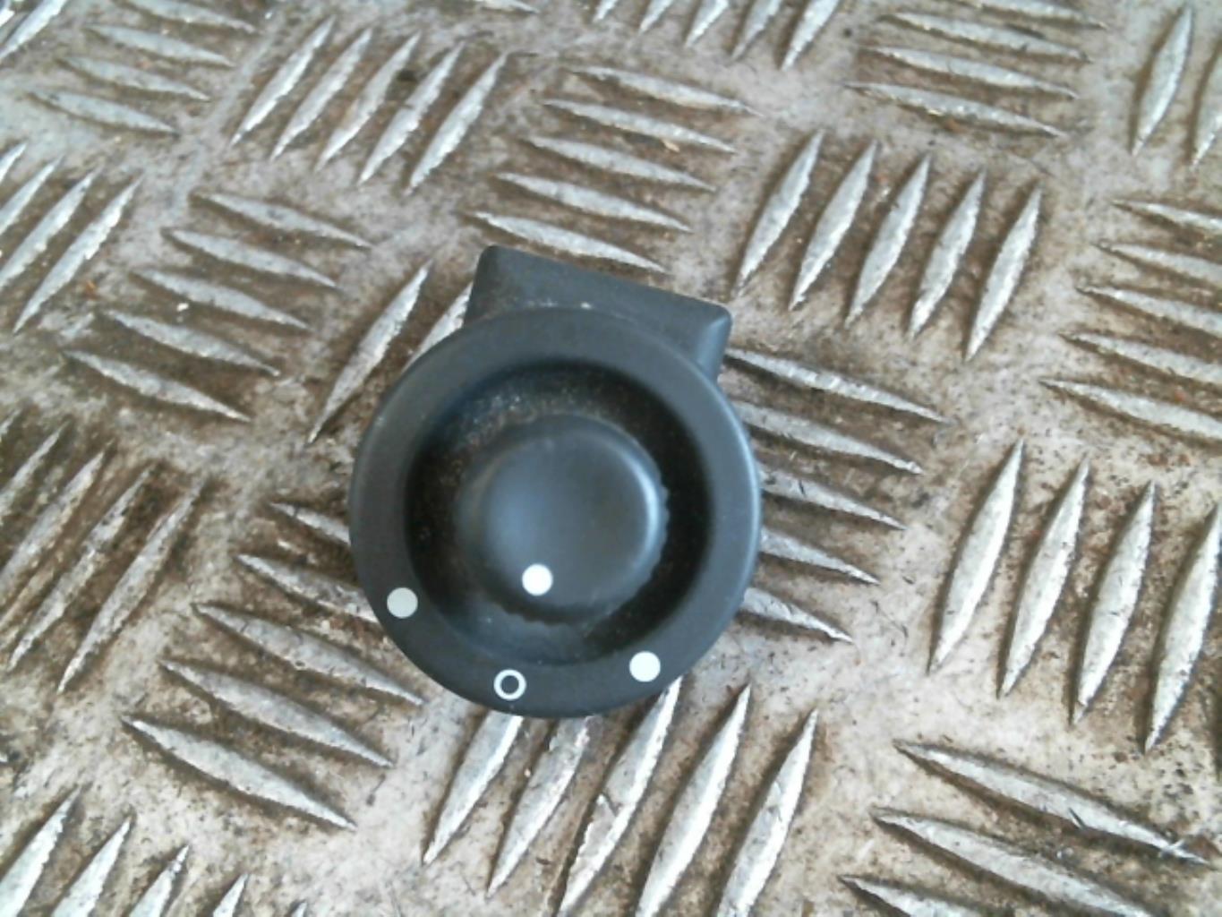 Commande retroviseurs RENAULT CLIO 2 PHASE 2 Diesel - 1