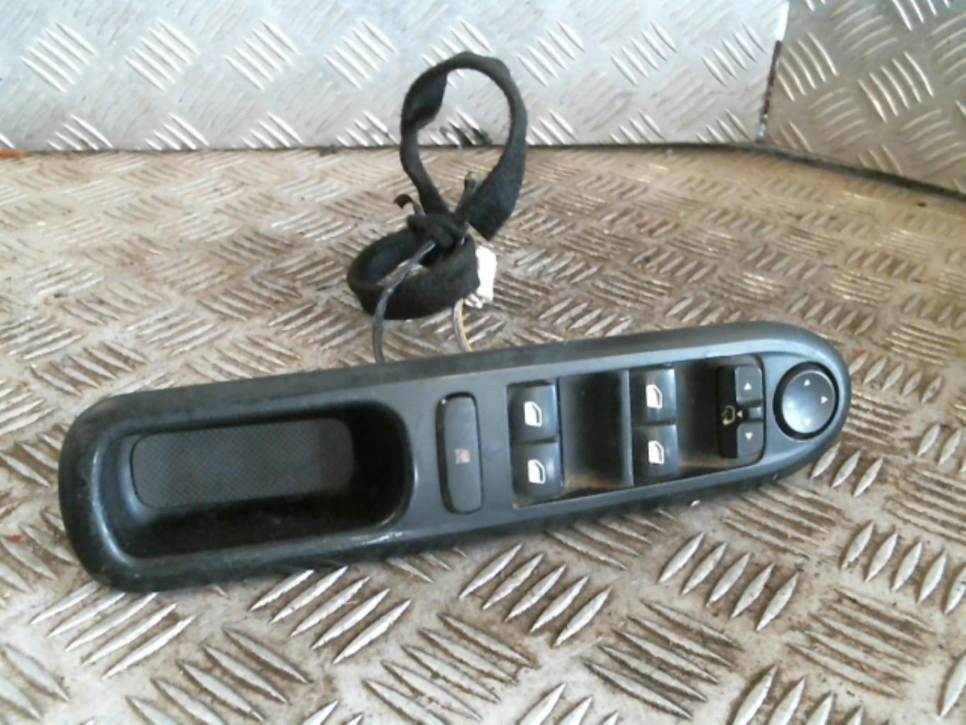 Interruttore alzacristalli PEUGEOT 407 PHASE 1 Diésel - 1