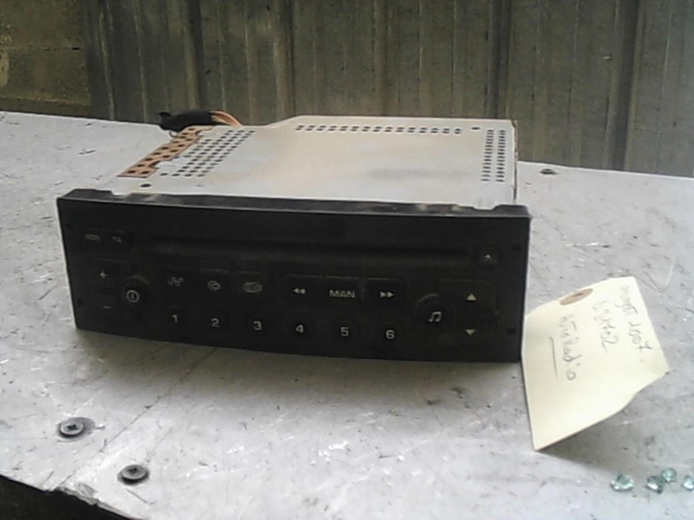 Autoradio originale PEUGEOT 1007 Diésel - 1