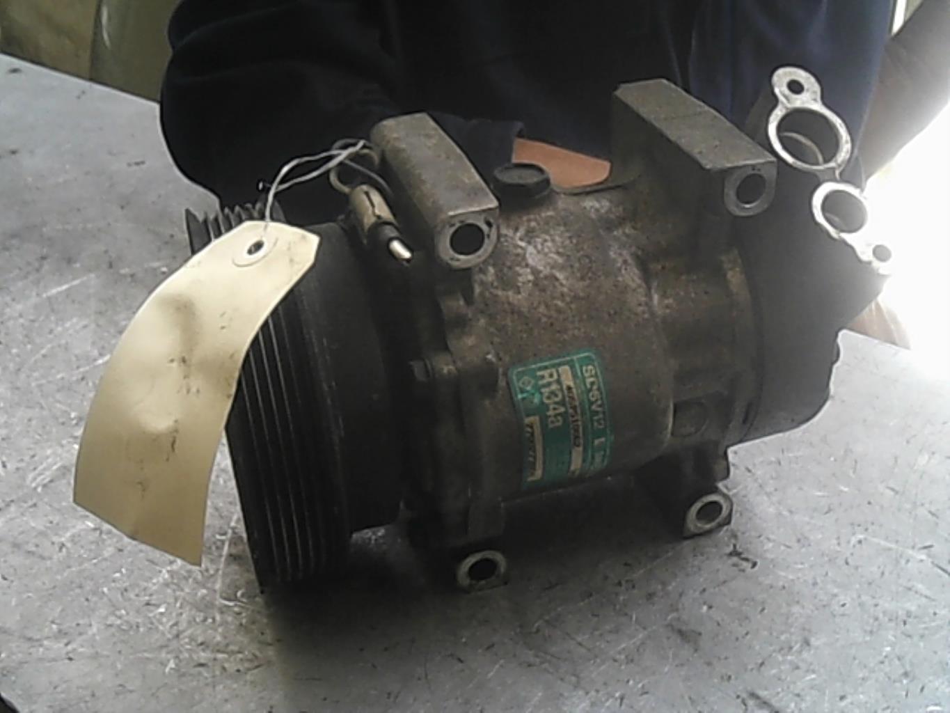 Compresseur clim RENAULT CLIO 2 PHASE 1 Essence - 1