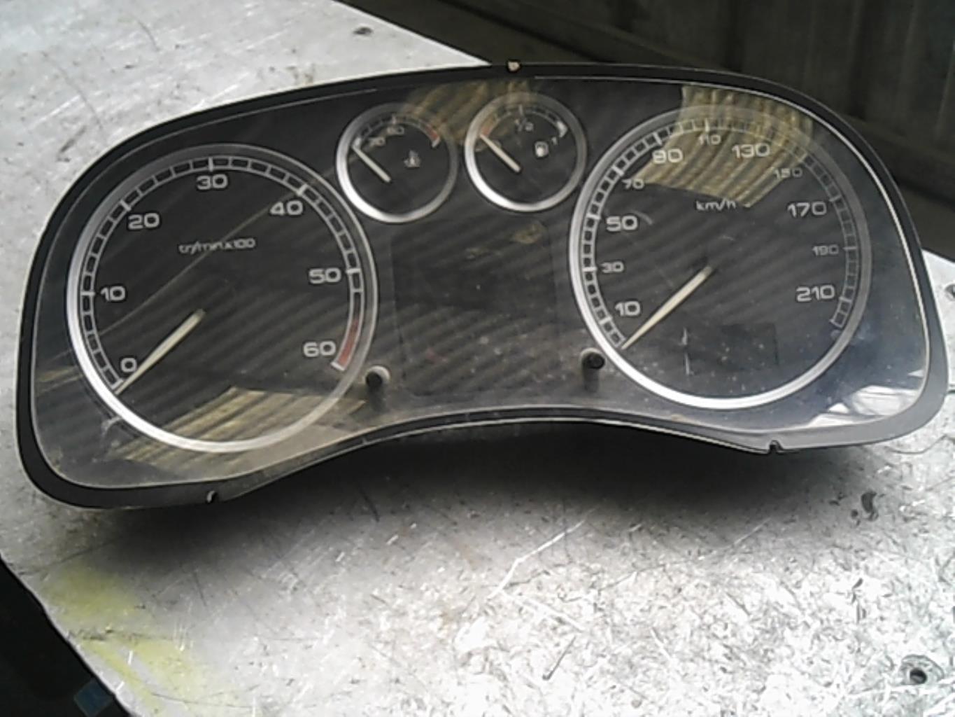 Compteur PEUGEOT 307 PHASE 1 Diesel - 1