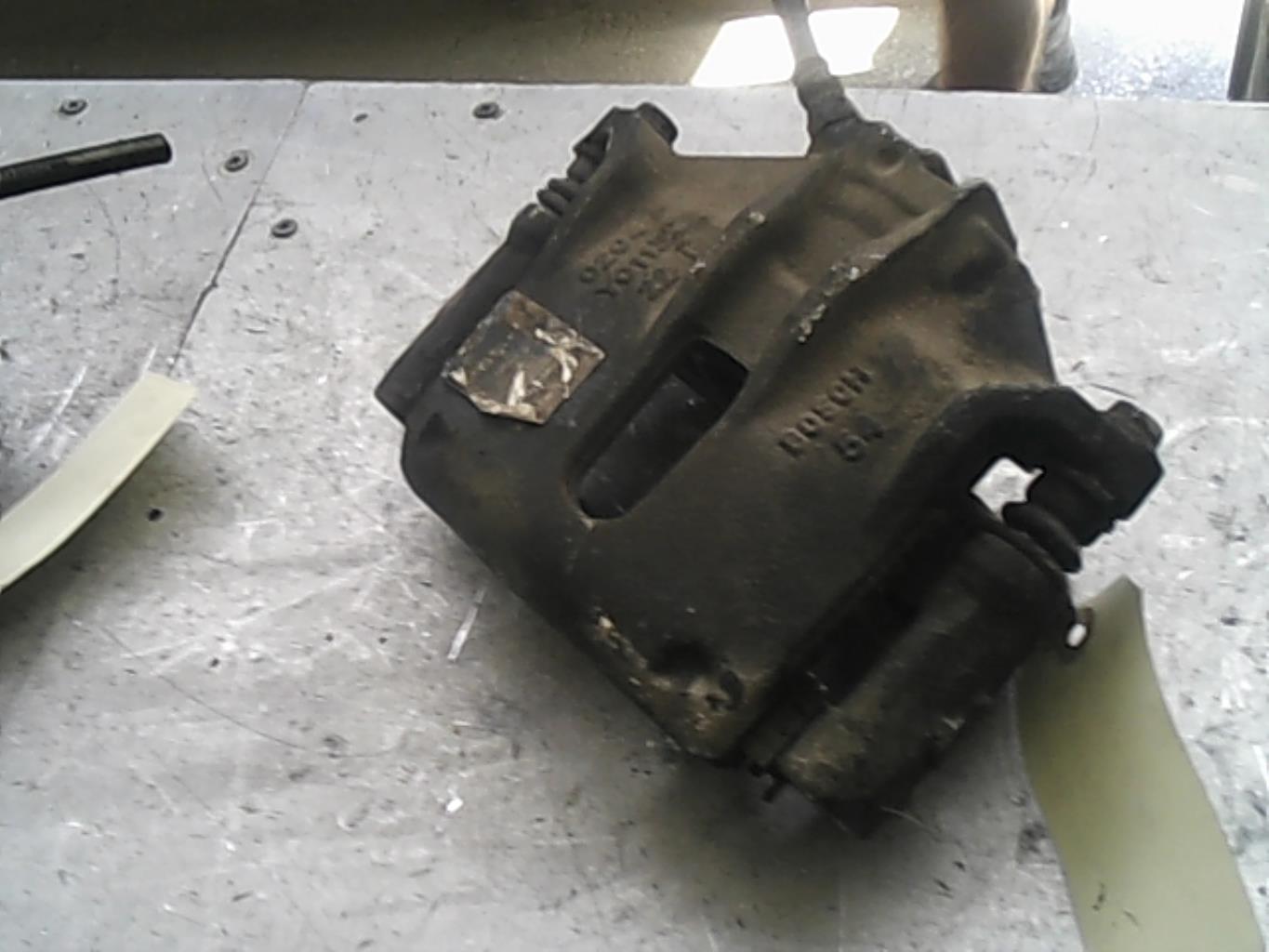 Pinza freni anteriore destra PEUGEOT 1007 Diésel - 1