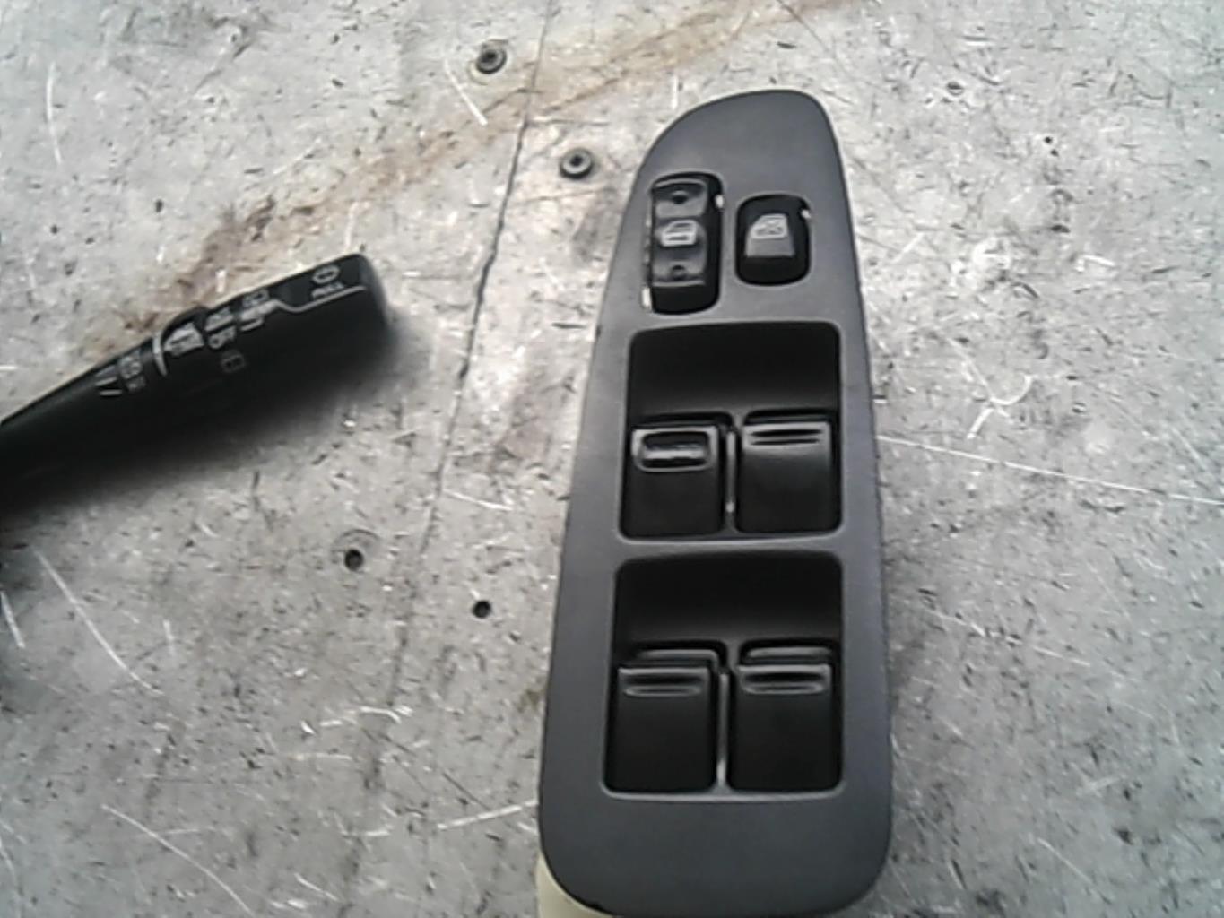 Interruptor de elevalunas TOYOTA PREVIA 2 Diésel - 1