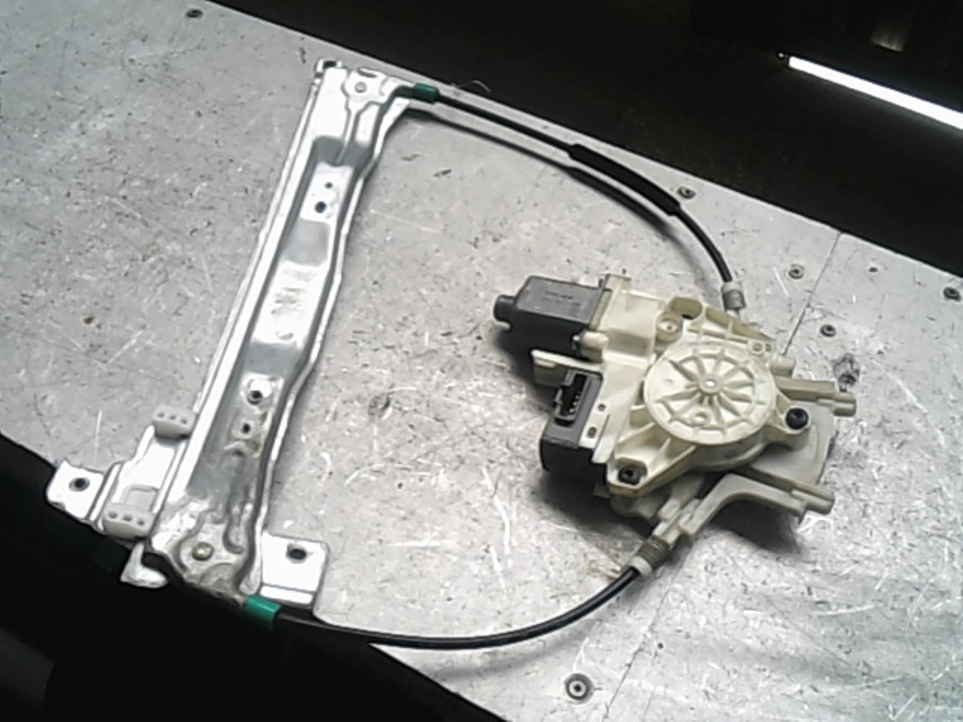 Alzacristalli elettrico posteriore sinistro PEUGEOT 407 PHASE 1 Diésel - 1