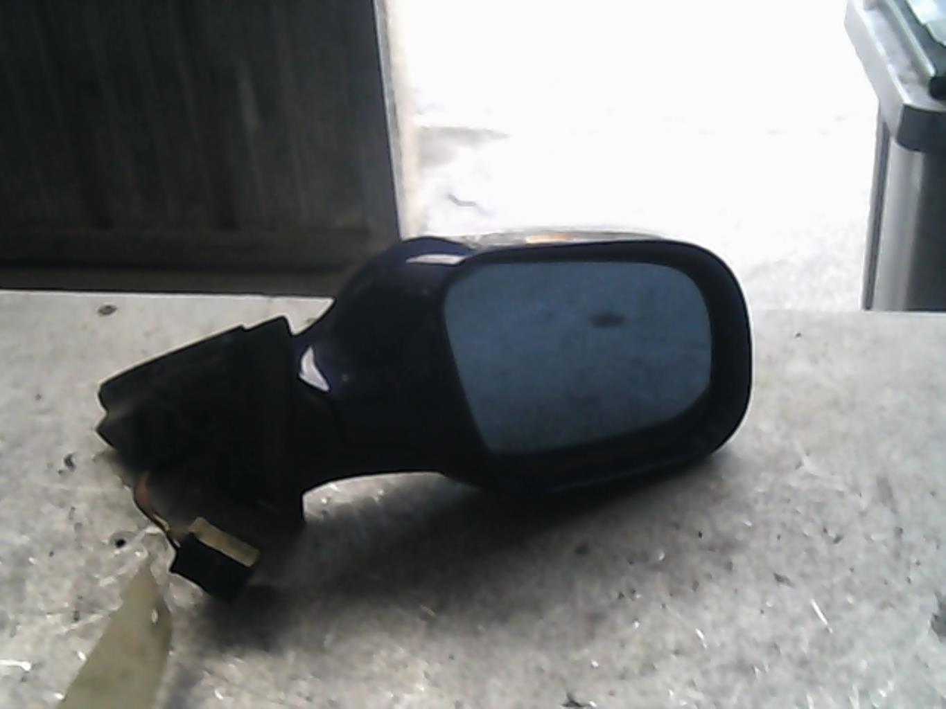 Retrovisor derecho AUDI A4 1 AVANT PHASE 2 BREAK Gasolina - 1