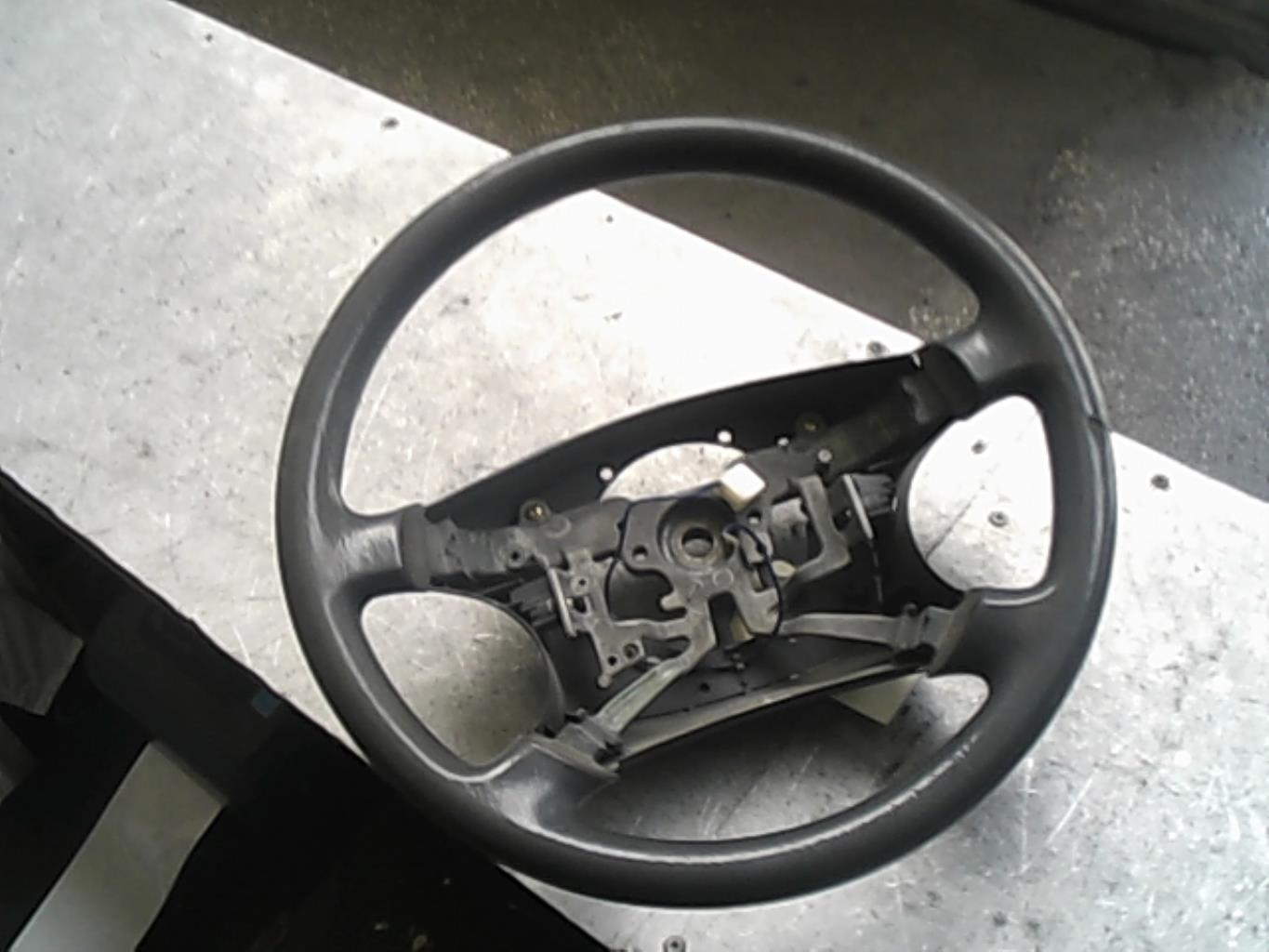 Volant TOYOTA PREVIA 2 Diesel - 1