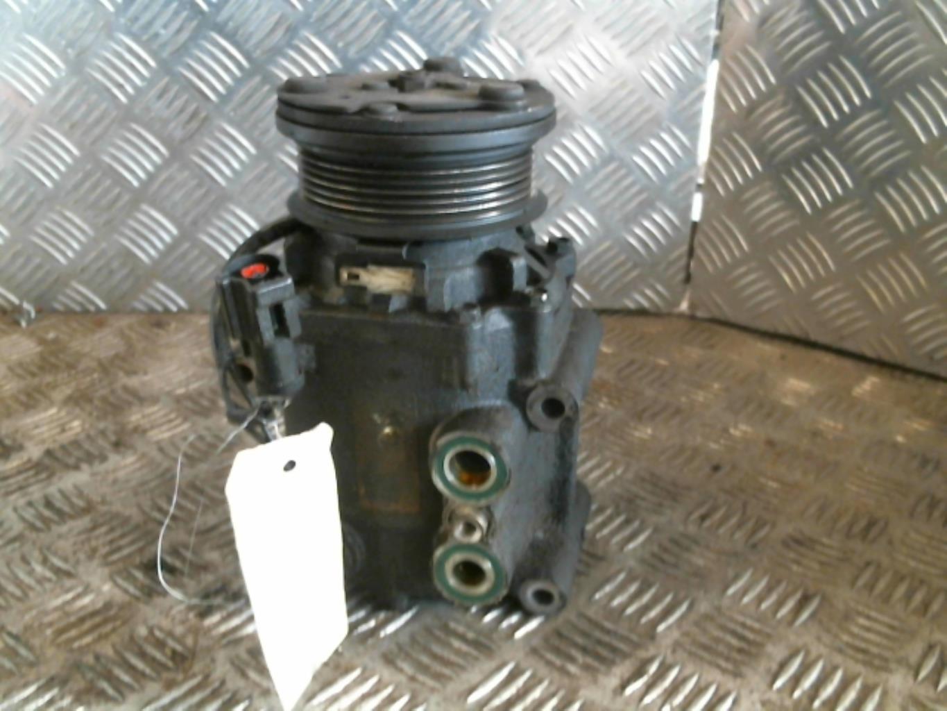 Compresseur clim FORD FOCUS 1 BREAK Diesel - 1