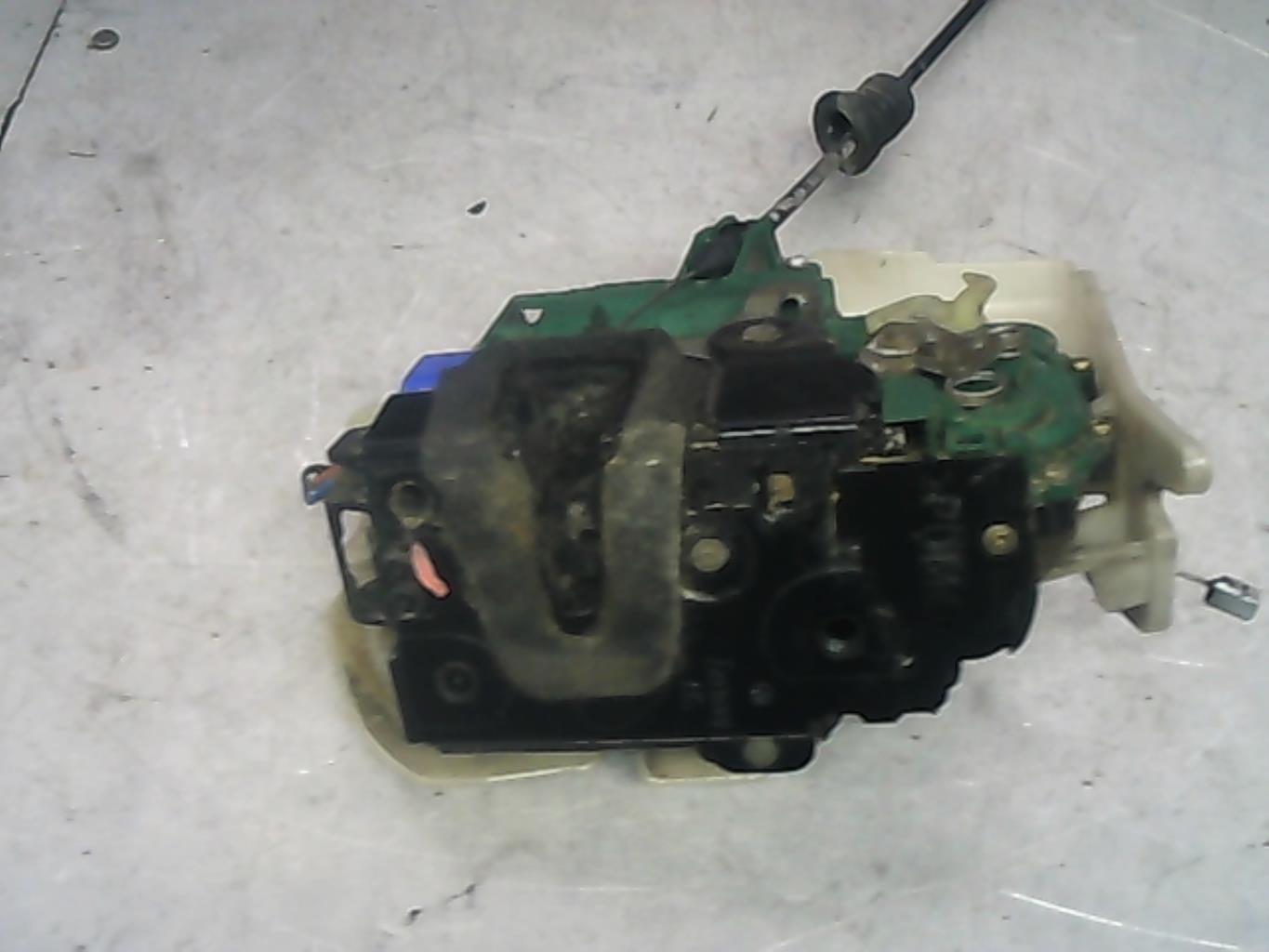 Chiusura centralizzata posteriore destra VOLKSWAGEN POLO 4  - 1