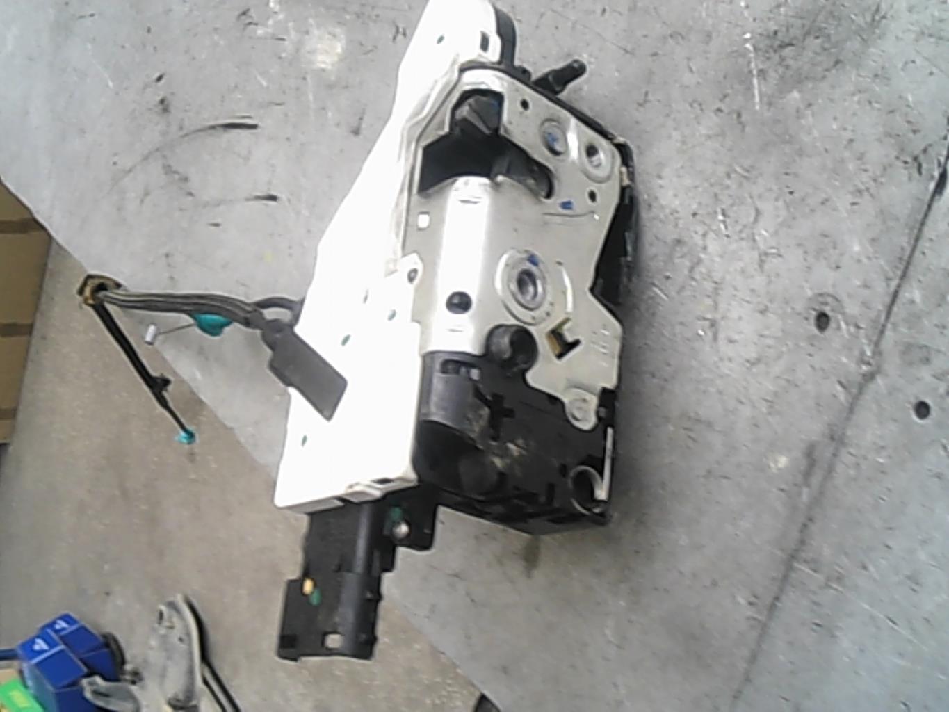 Chiusura centralizzata anteriore destra PEUGEOT 207 PHASE 1 CABRIOLET Diésel - 1