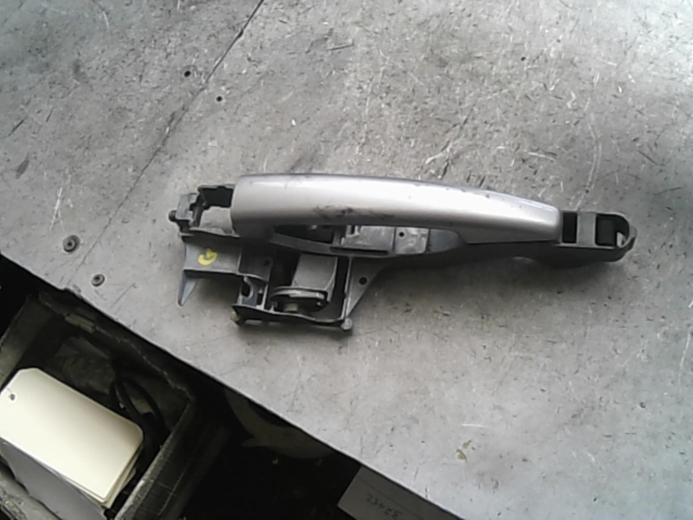 Maniglia portiera anteriore sinistra PEUGEOT 207 PHASE 1 CABRIOLET Diésel - 1