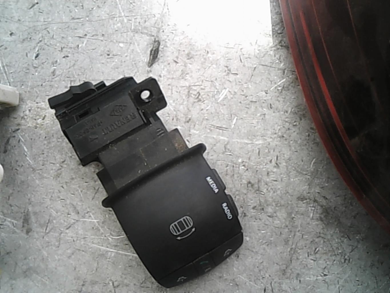 Commande autoradio RENAULT MASTER 3 PHASE 1 Diesel - 1