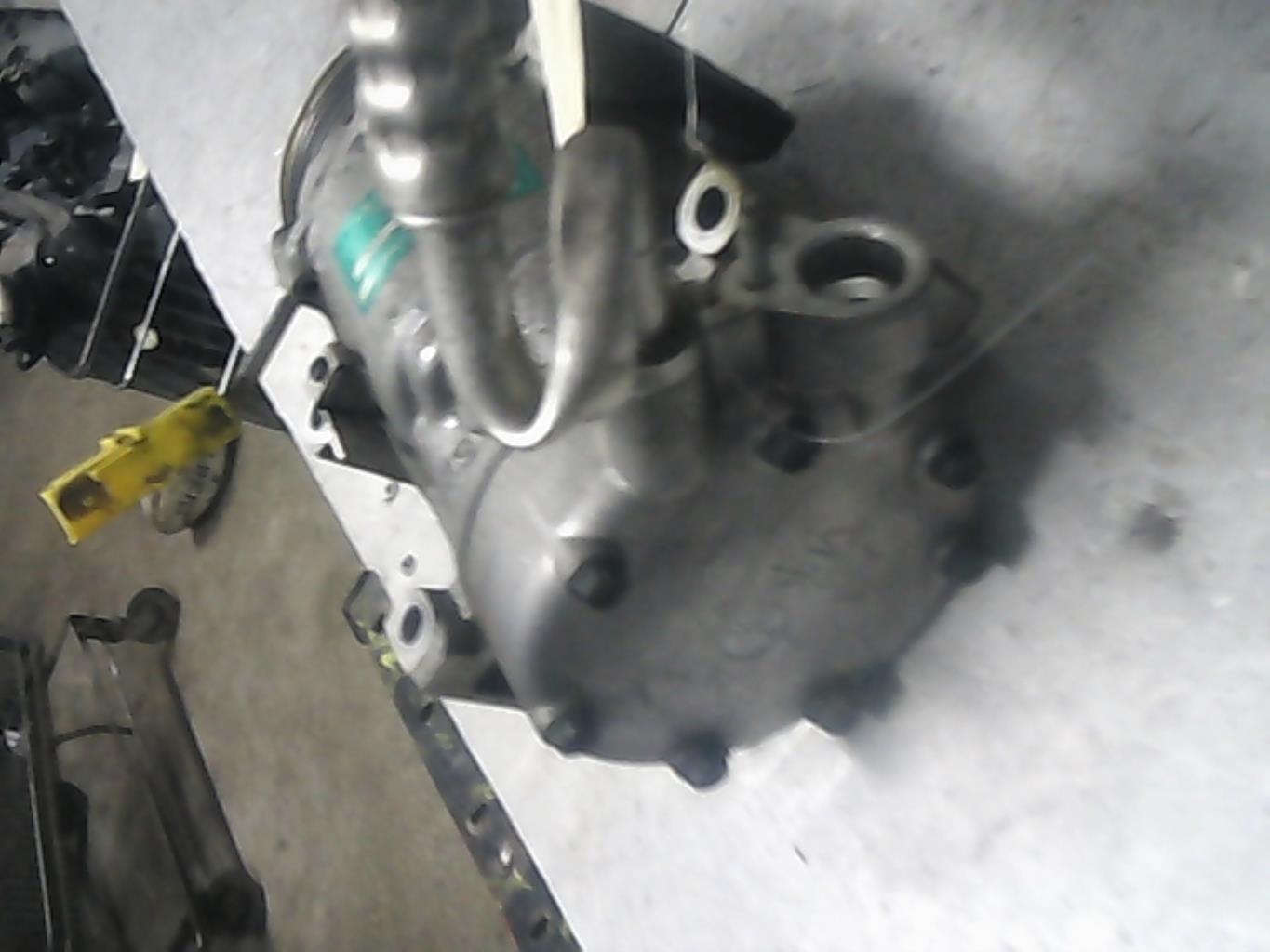 Compresseur clim PEUGEOT 406 PHASE 2 Essence - 1