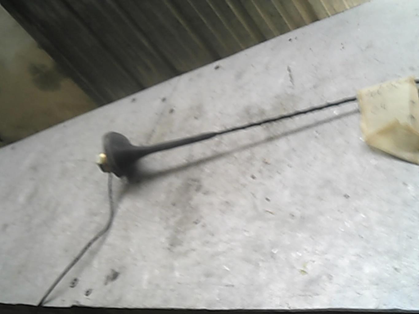 Antenne CITROEN C4 1 PHASE 1 COUPE Essence - 1