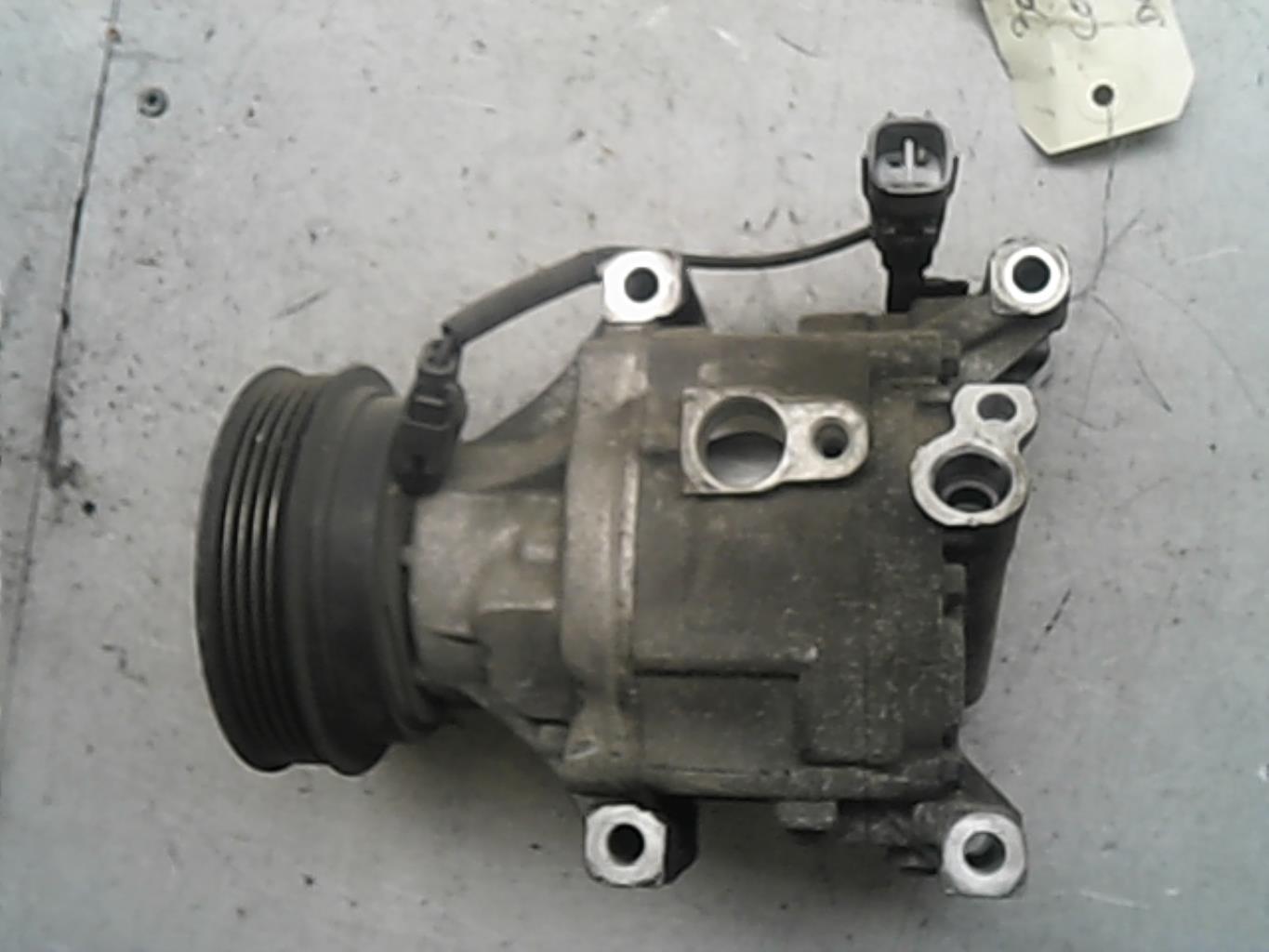 Compresseur clim TOYOTA COROLLA 10 PHASE 1 Diesel - 1