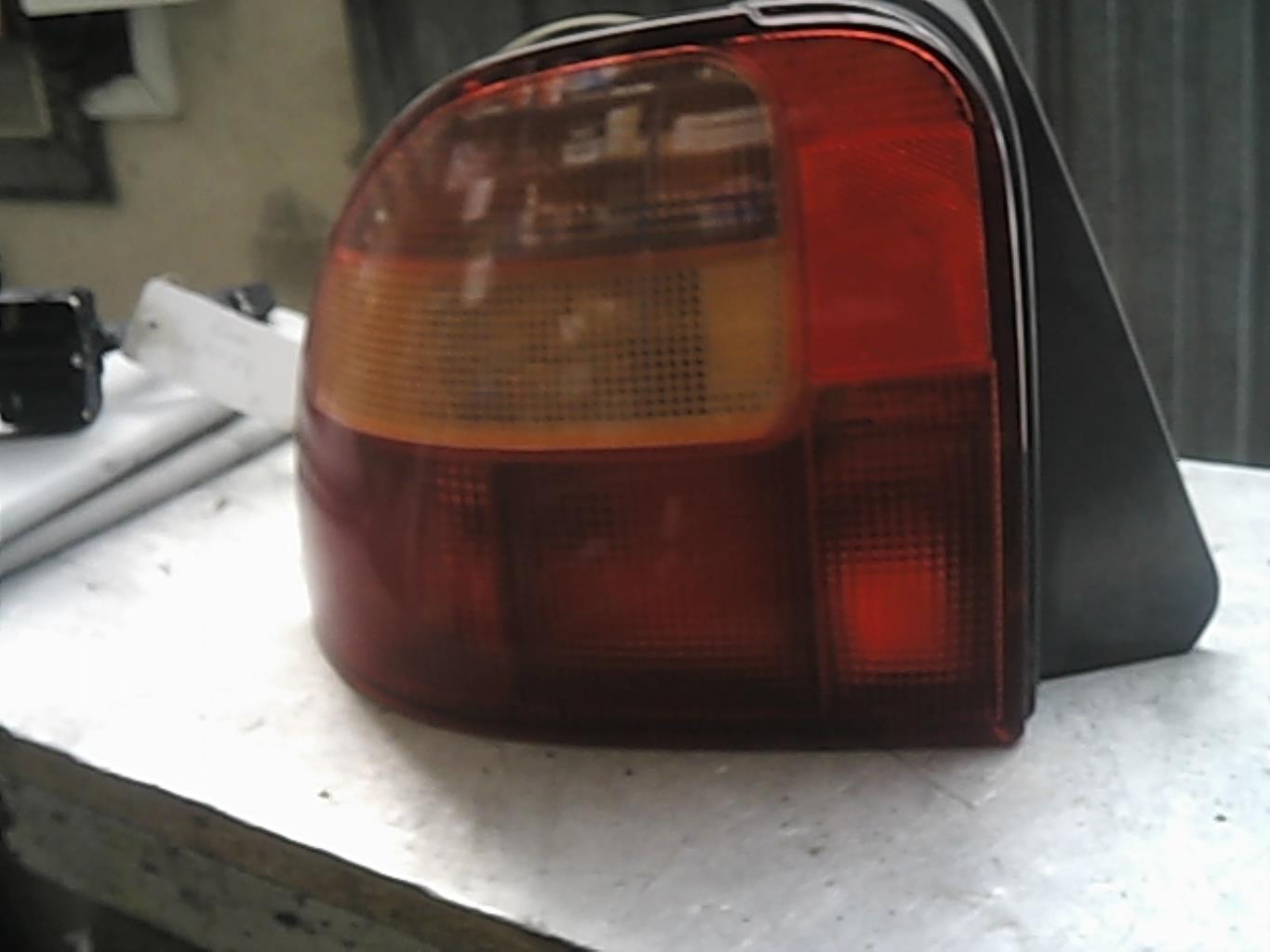 Fanale posteriore principale sinistro (luci) ROVER 400 2 Gasolina - 1