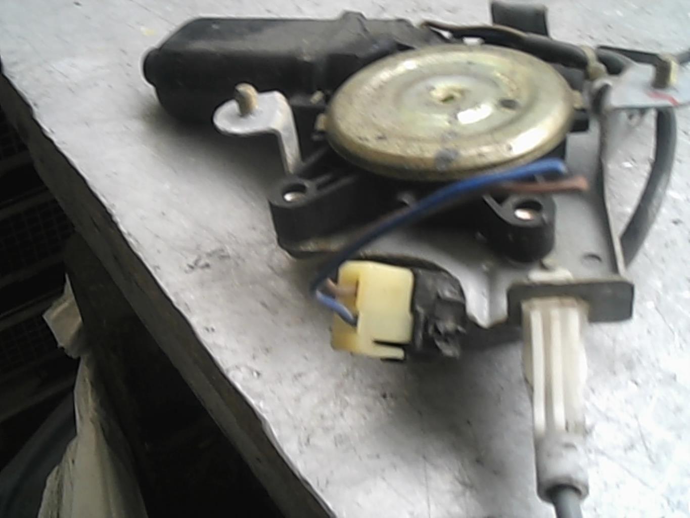 Alzacristalli elettrico anteriore destro DAEWOO NUBIRA 1 Gasolina - 1