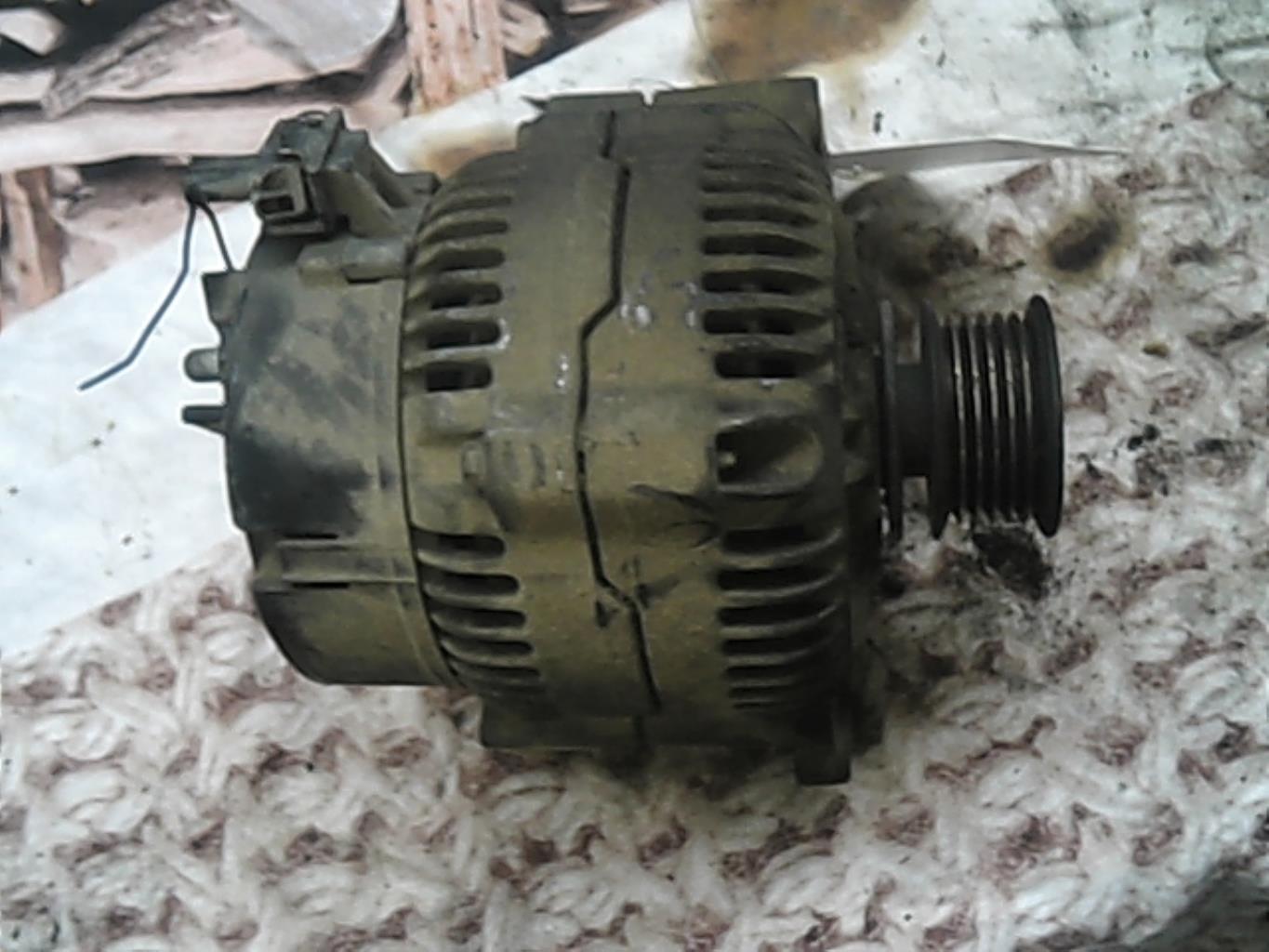 Alternateur VOLKSWAGEN CADDY 1 Diesel - 1