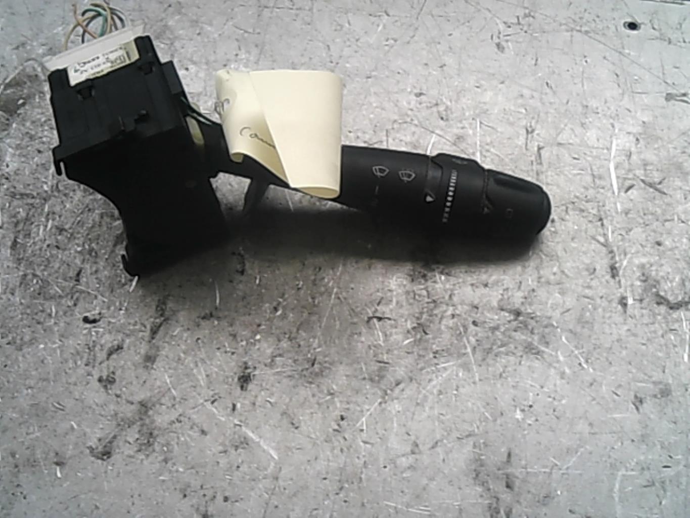 Commodo d'essuie glaces RENAULT LAGUNA 2 PHASE 2 BREAK Diesel - 1