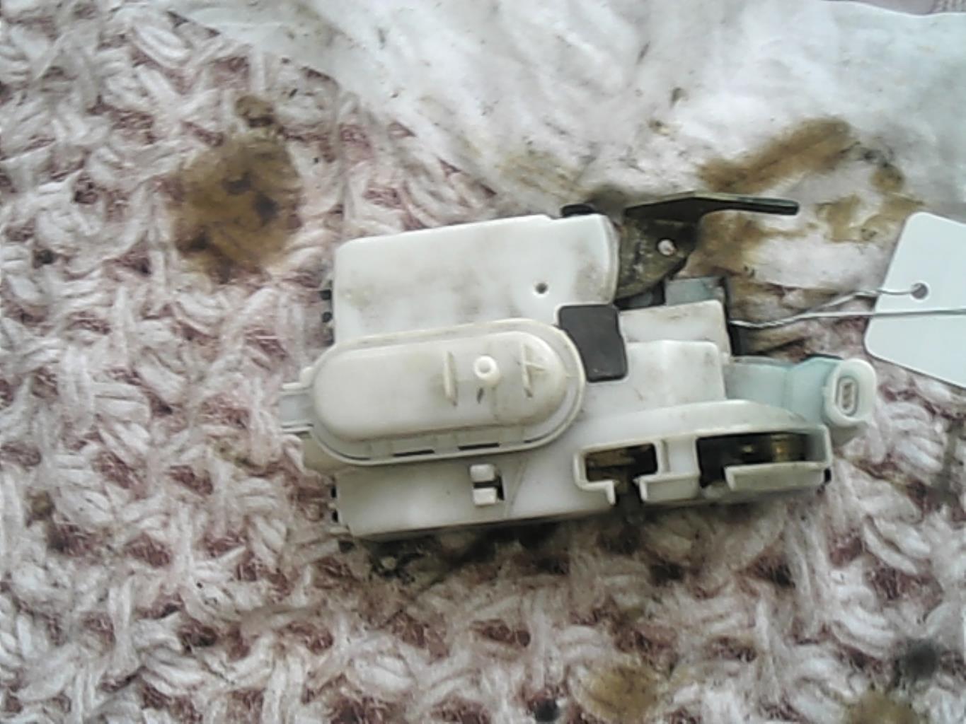 Chiusura centralizzata anteriore destra VOLKSWAGEN POLO 3 Gasolina - 1