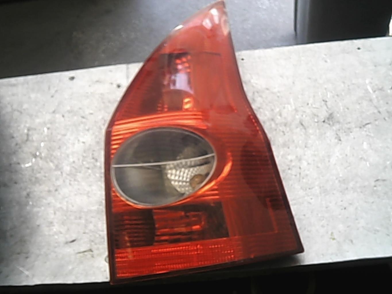 Fanale posteriore principale destro (luci) RENAULT MEGANE 2 PHASE 1 BREAK Diésel - 1