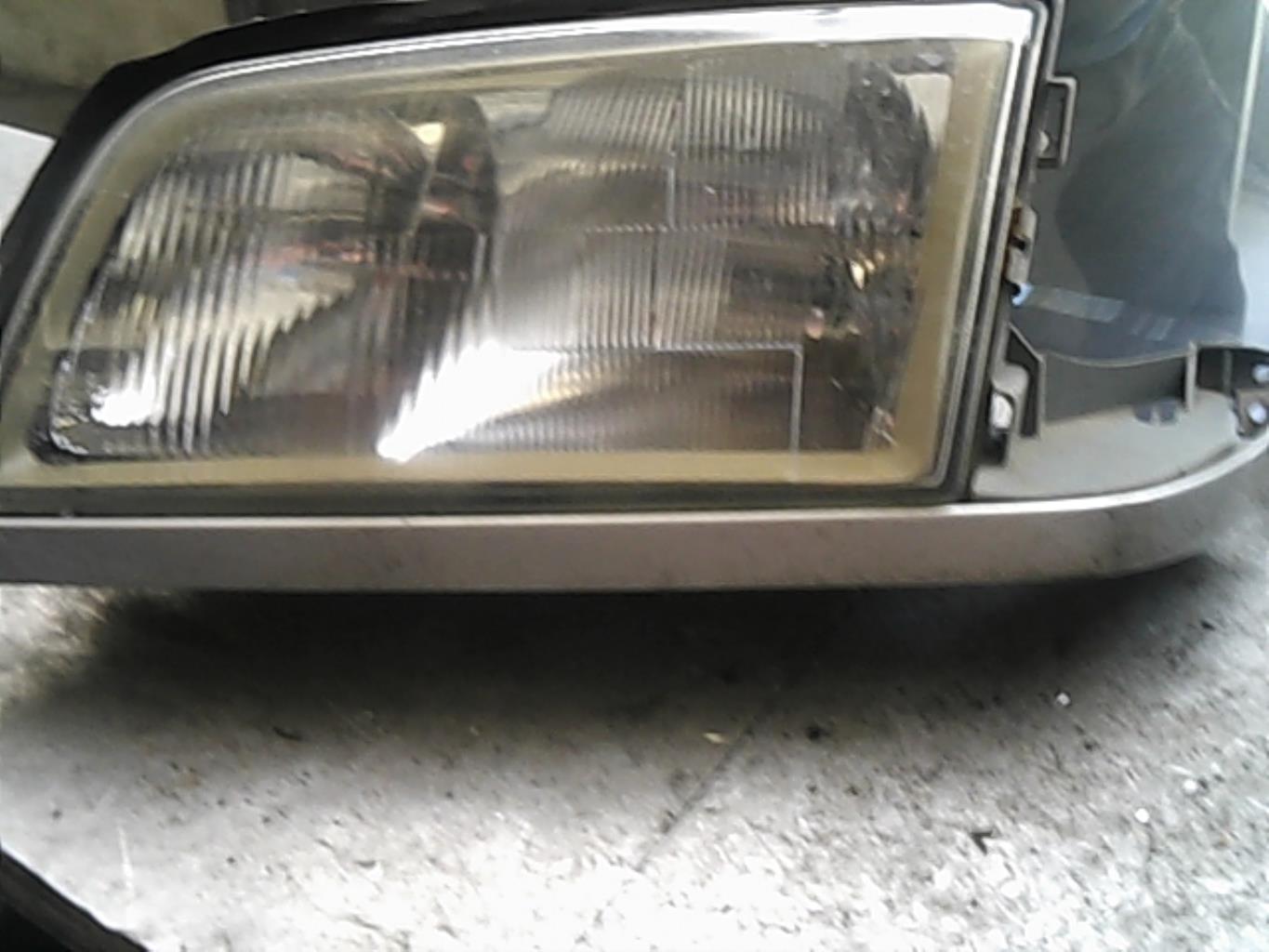 Gruppo ottico anteriore principale sinistro (luci)(faro) MERCEDES CLASSE C 202 PHASE 1 Gasolina - 1