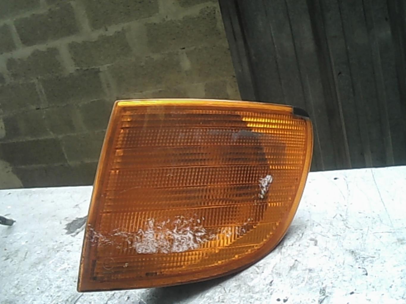Gruppo ottico anteriore secondario sinistro (luci)(freccia) MERCEDES VITO 638 Diésel - 1