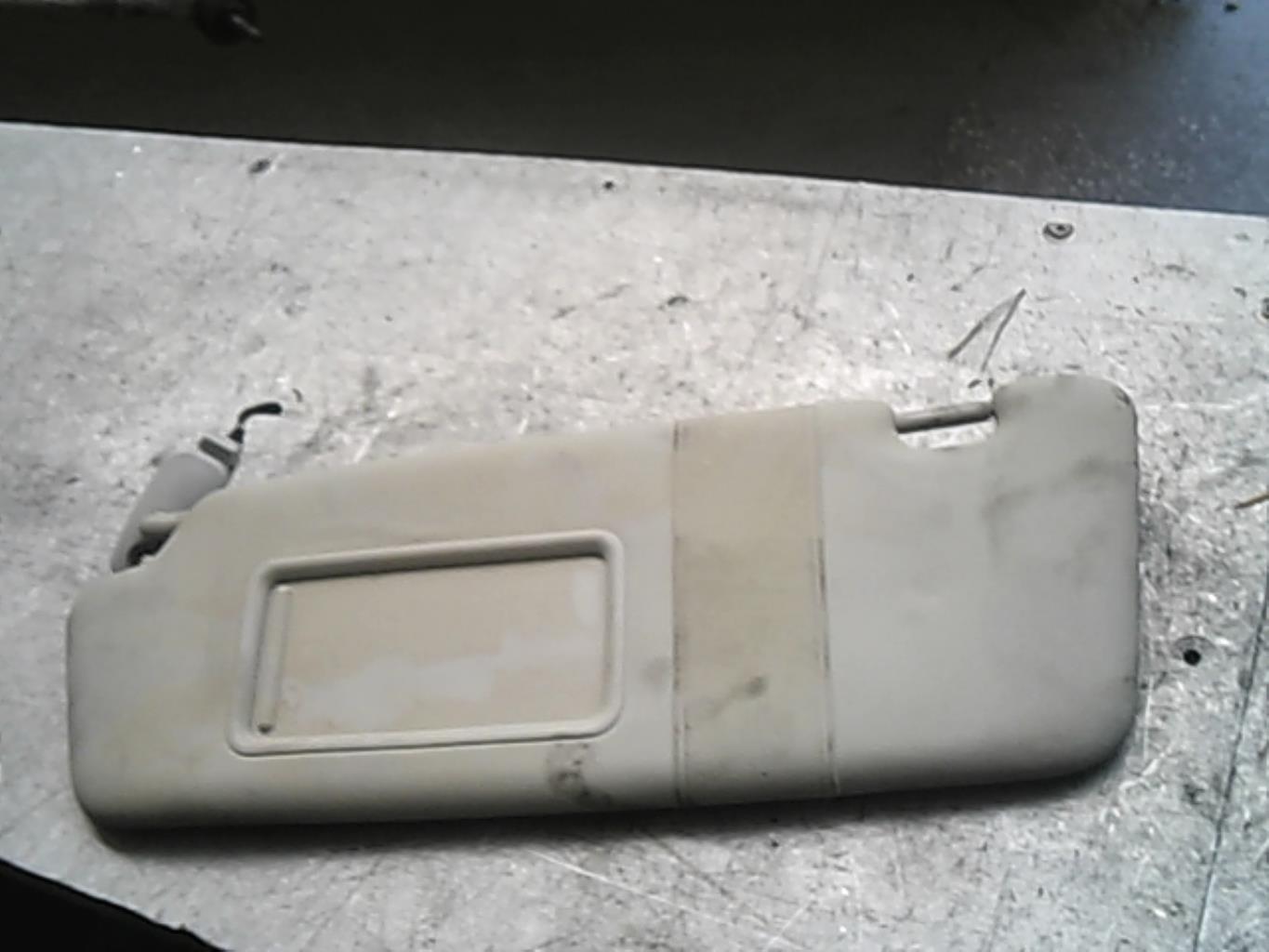 Pare soleil gauche AUDI A3 2 PHASE 1 Diesel - 1