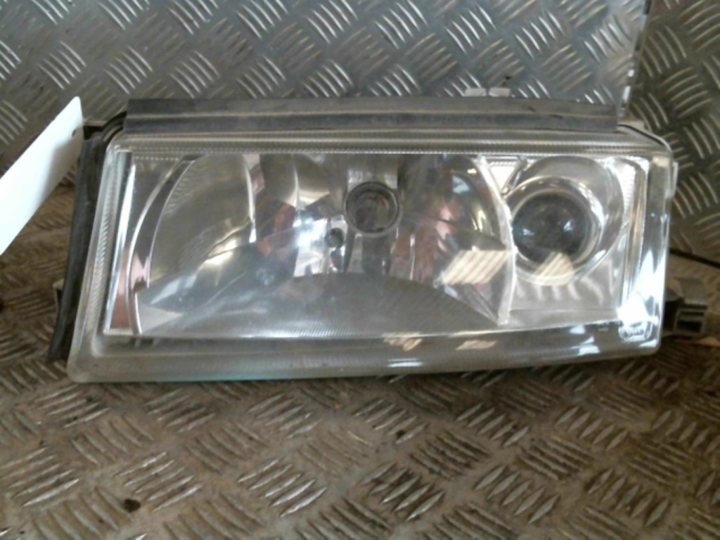 Gruppo ottico anteriore principale sinistro (luci)(faro) SKODA OCTAVIA 1 PHASE 1 Diésel - 1