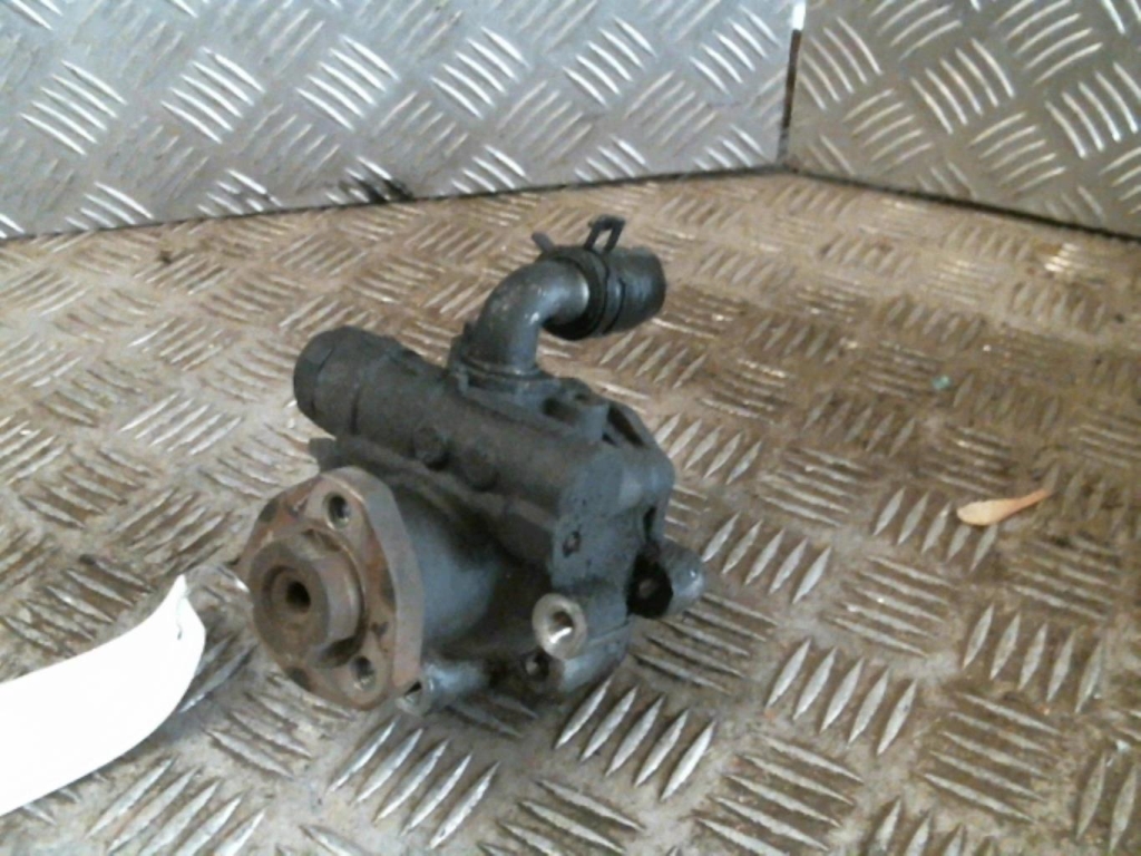 Pompe de direction VOLKSWAGEN BORA Diesel - 1