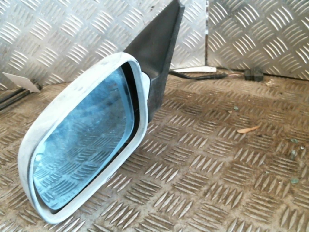 Specchietto retrovisore sinistro VOLKSWAGEN BORA Diésel - 1