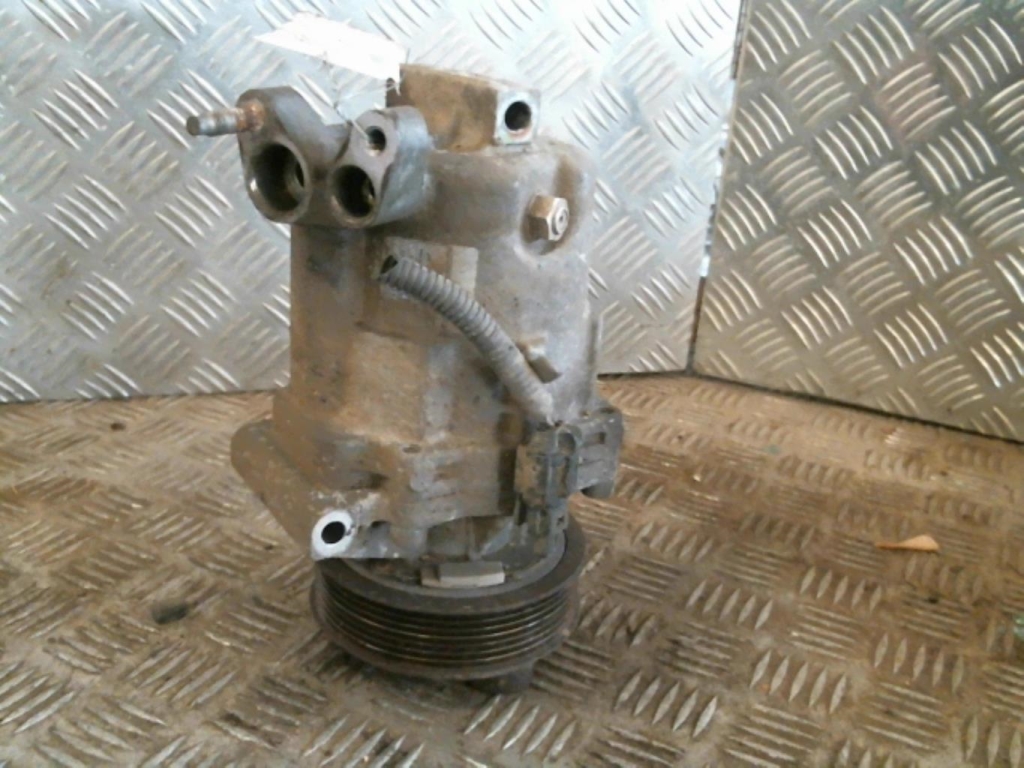 Compresseur clim NISSAN NOTE 1 PHASE 1 Essence - 1