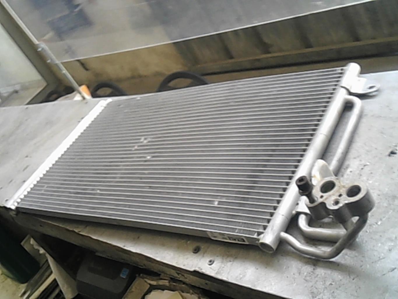 Condensatore clima VOLKSWAGEN POLO 5 PHASE 1 Diésel - 1