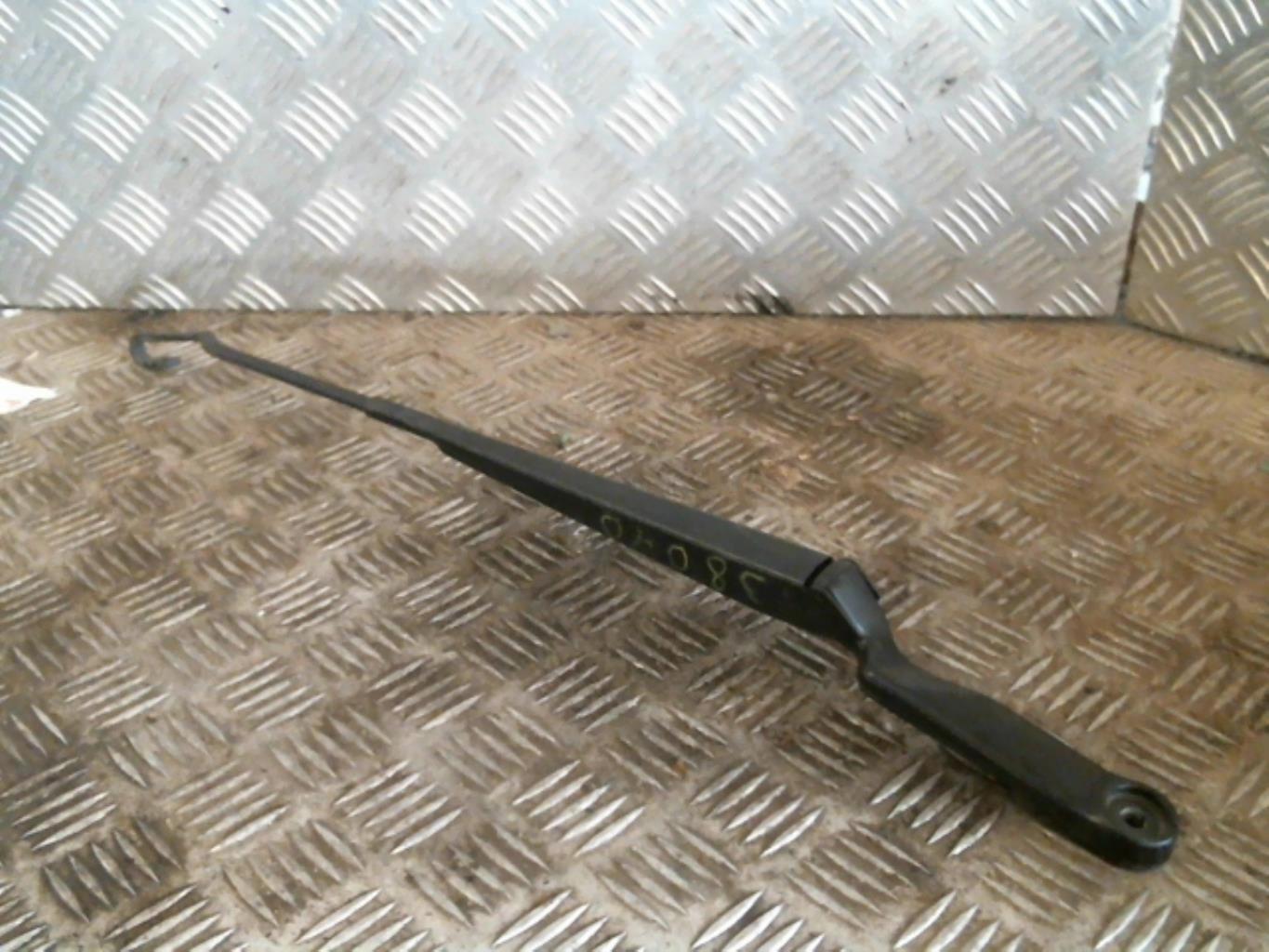 Braccio tergicristallo anteriore destro VOLKSWAGEN GOLF 4 Diésel - 1
