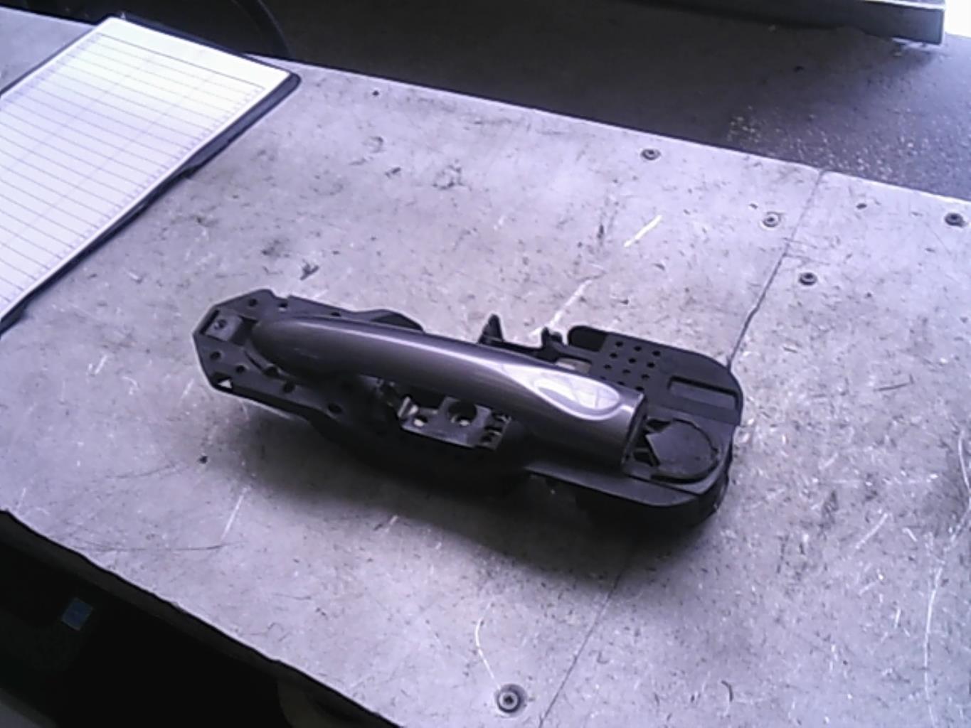 Maniglia portiera posteriore destra RENAULT SCENIC 3 PHASE 1 Diésel - 1