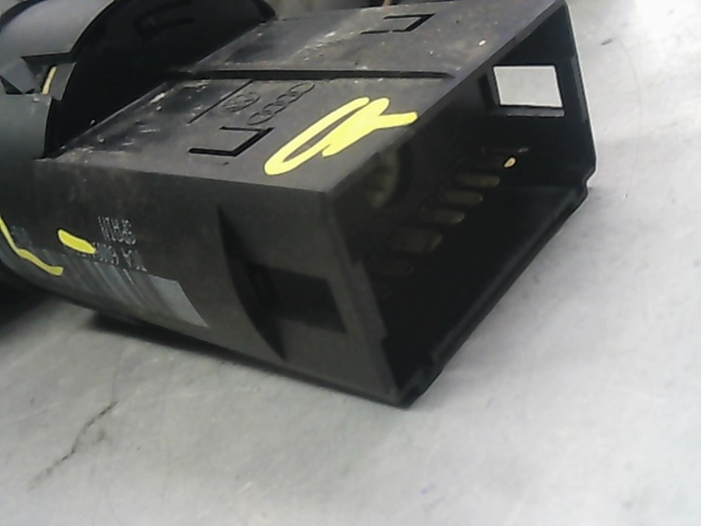 Commande de phare VOLKSWAGEN POLO 4 PHASE 2 Diesel - 1