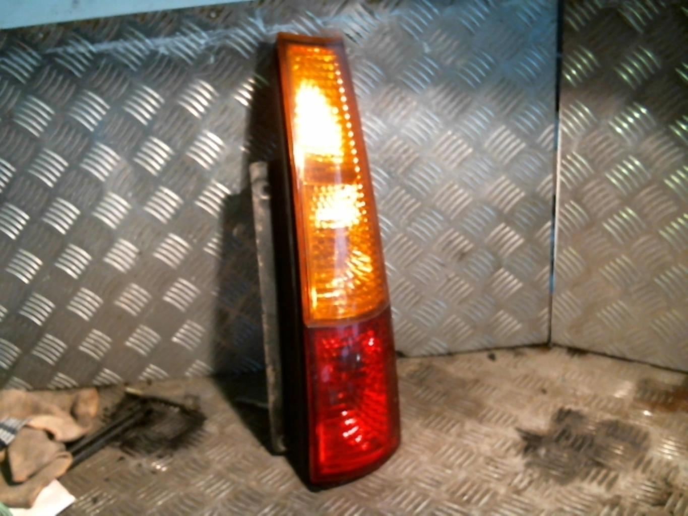 Fanale posteriore principale destro (luci) SUZUKI IGNIS 2 Gasolina - 1