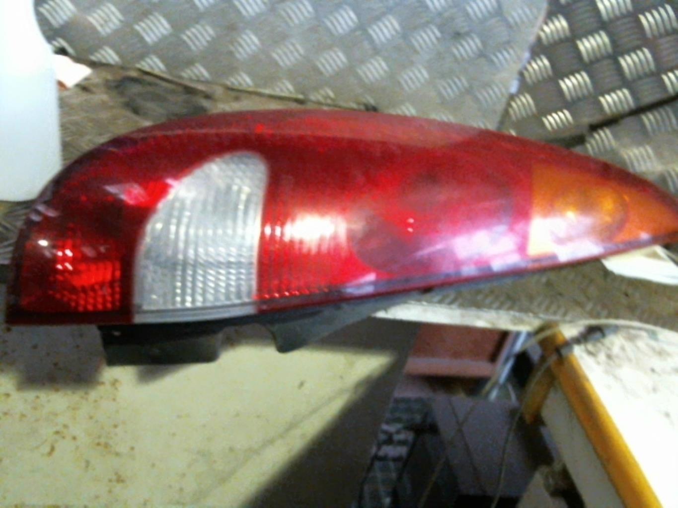Fanale posteriore principale sinistro (luci) NISSAN ALMERA TINO PHASE 2 Diésel - 1