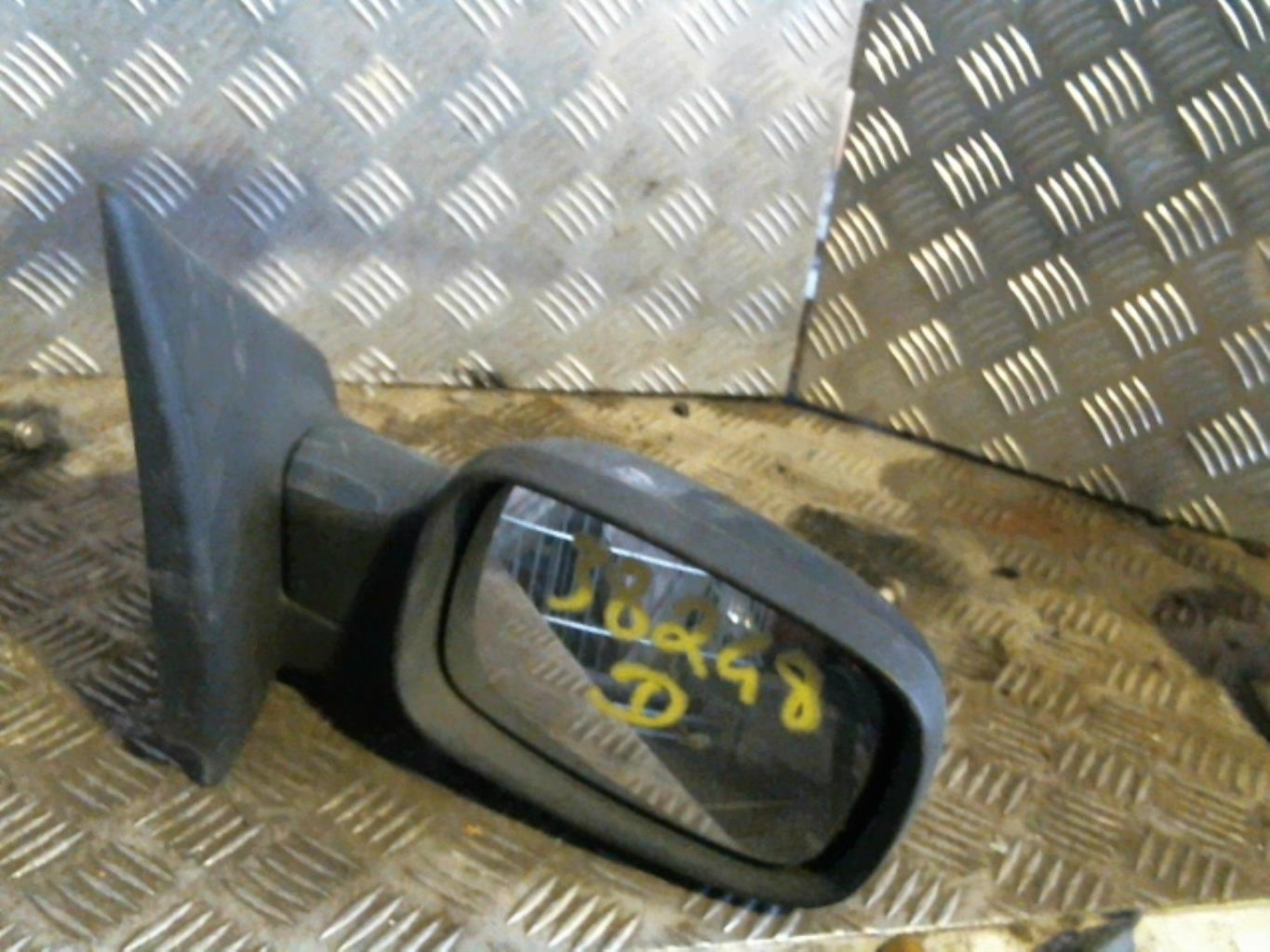 Retrovisor derecho RENAULT CLIO 3 PHASE 1 BREAK Diésel - 1