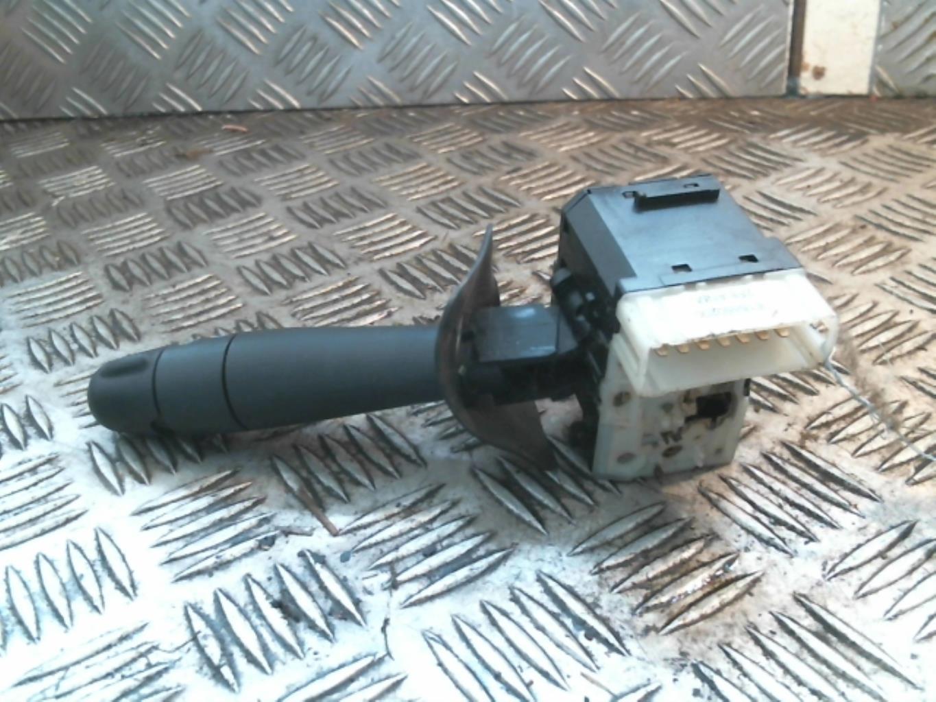 Commodo d'essuie glaces RENAULT CLIO 2 CAMPUS PHASE 2 Diesel - 1
