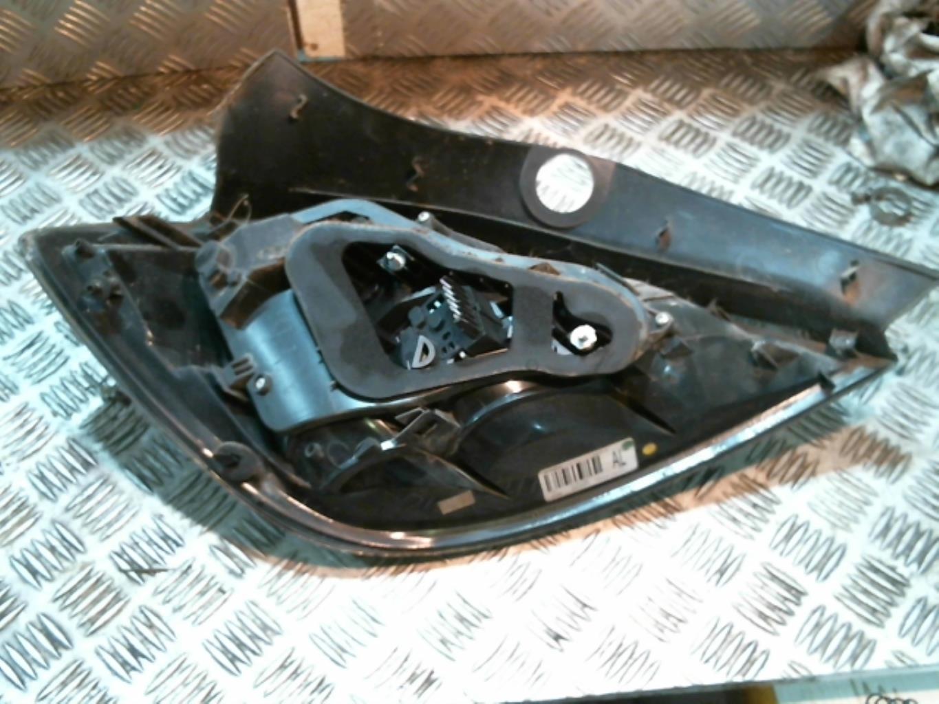 Fanale posteriore principale destro (luci) OPEL ASTRA H PHASE 2 Diésel - 1
