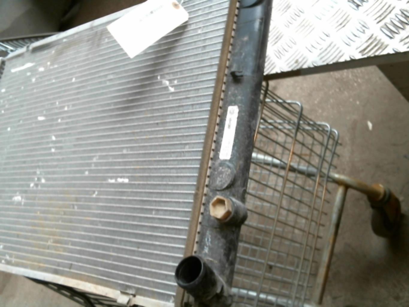 Radiatore acqua HYUNDAI H1 1 STAREX PHASE 1 Diésel - 1