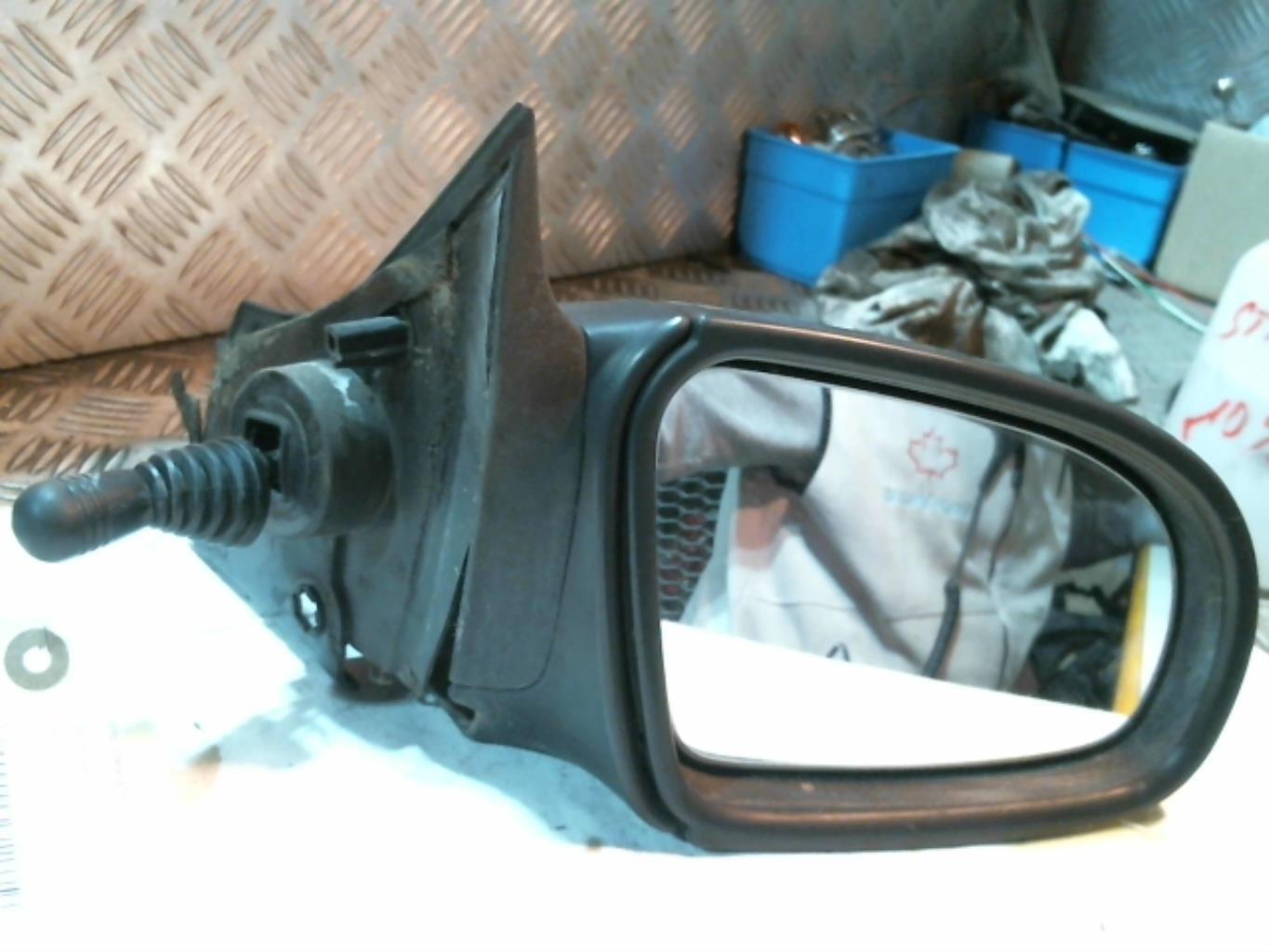 Retrovisor derecho OPEL CORSA B PHASE 1 Gasolina - 1
