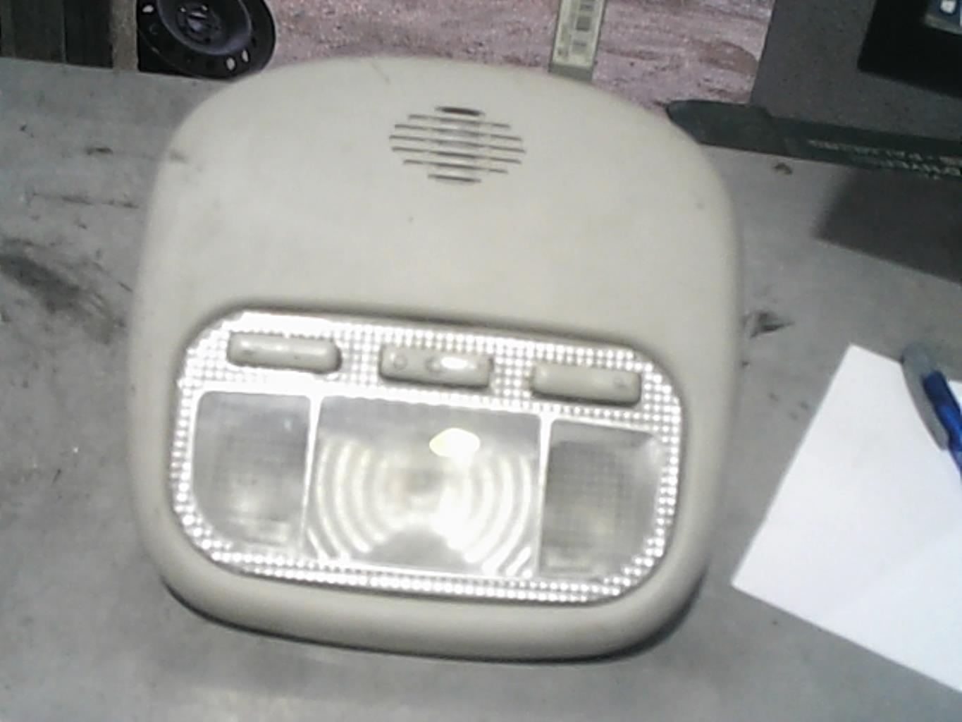 Eclairage de plafonnier PEUGEOT 207 PHASE 1 Diesel - 1